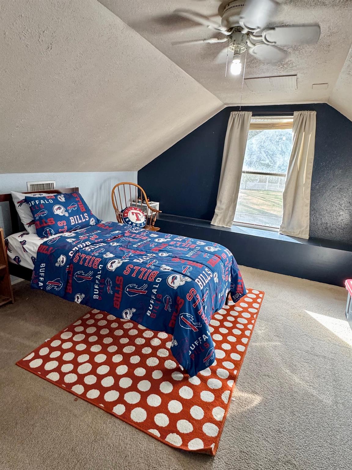 802 Hudgins St, Smithville, TX 78957