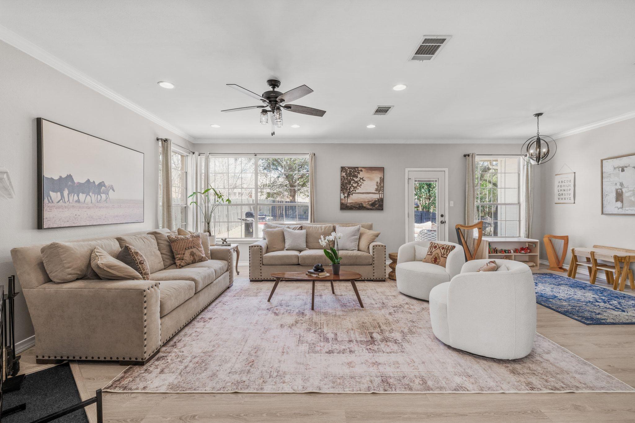 208 Sailors Run, Lakeway, TX 78734