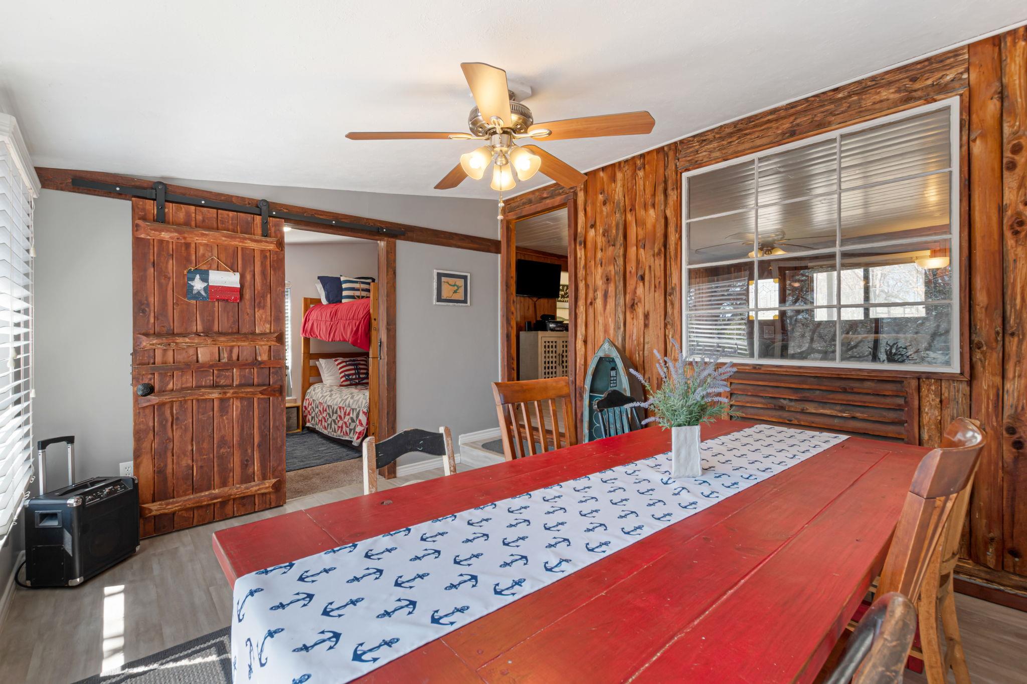 318 Clear Creek Dr, Burnet, TX 78611