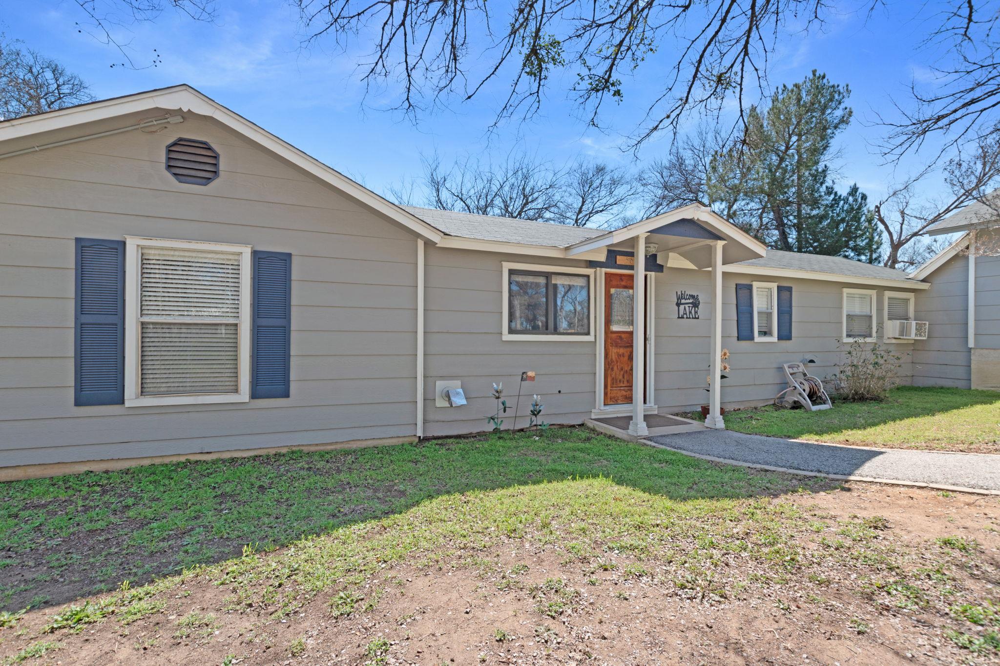 318 Clear Creek Dr, Burnet, TX 78611