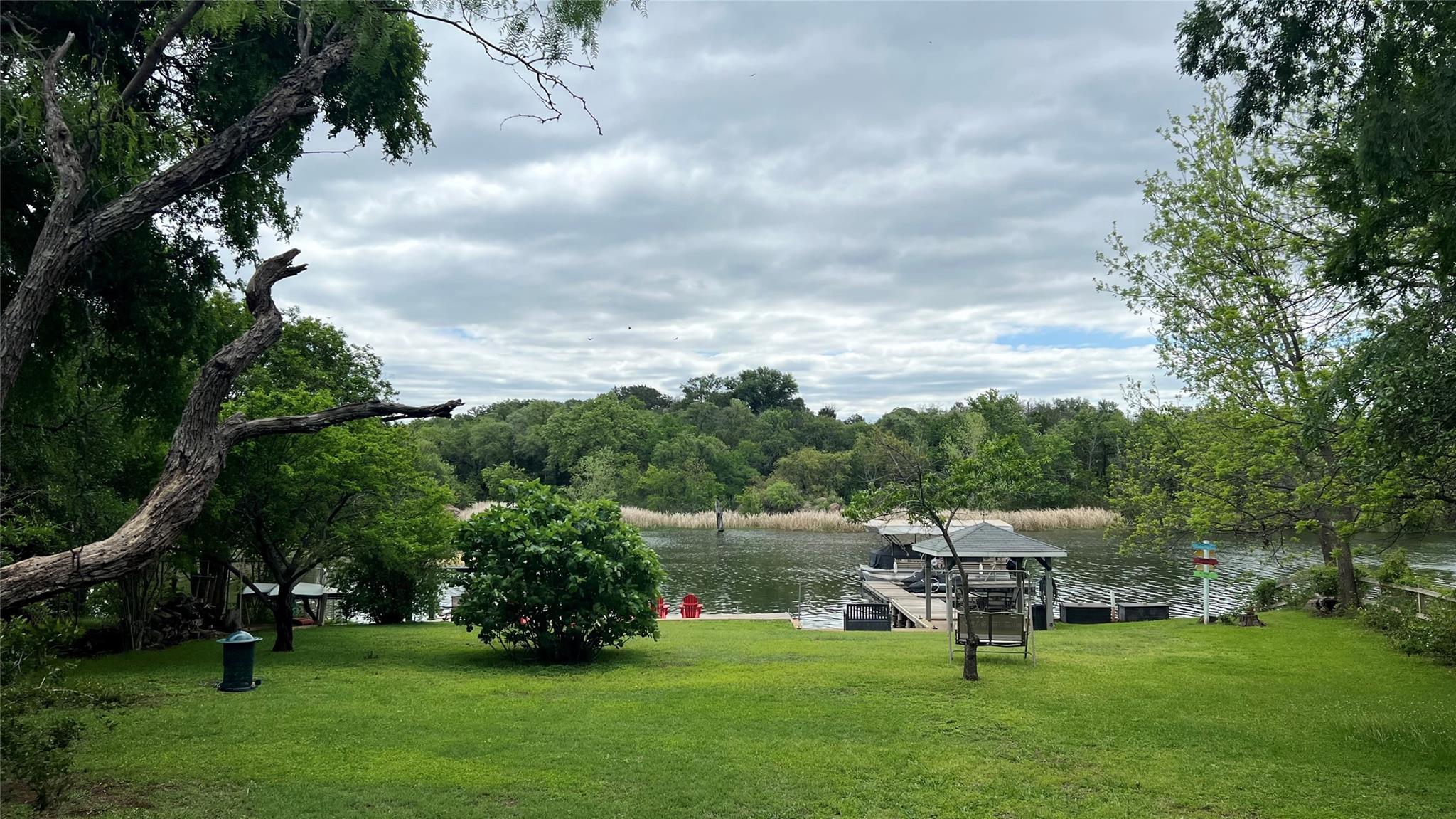 318 Clear Creek Dr, Burnet, TX 78611