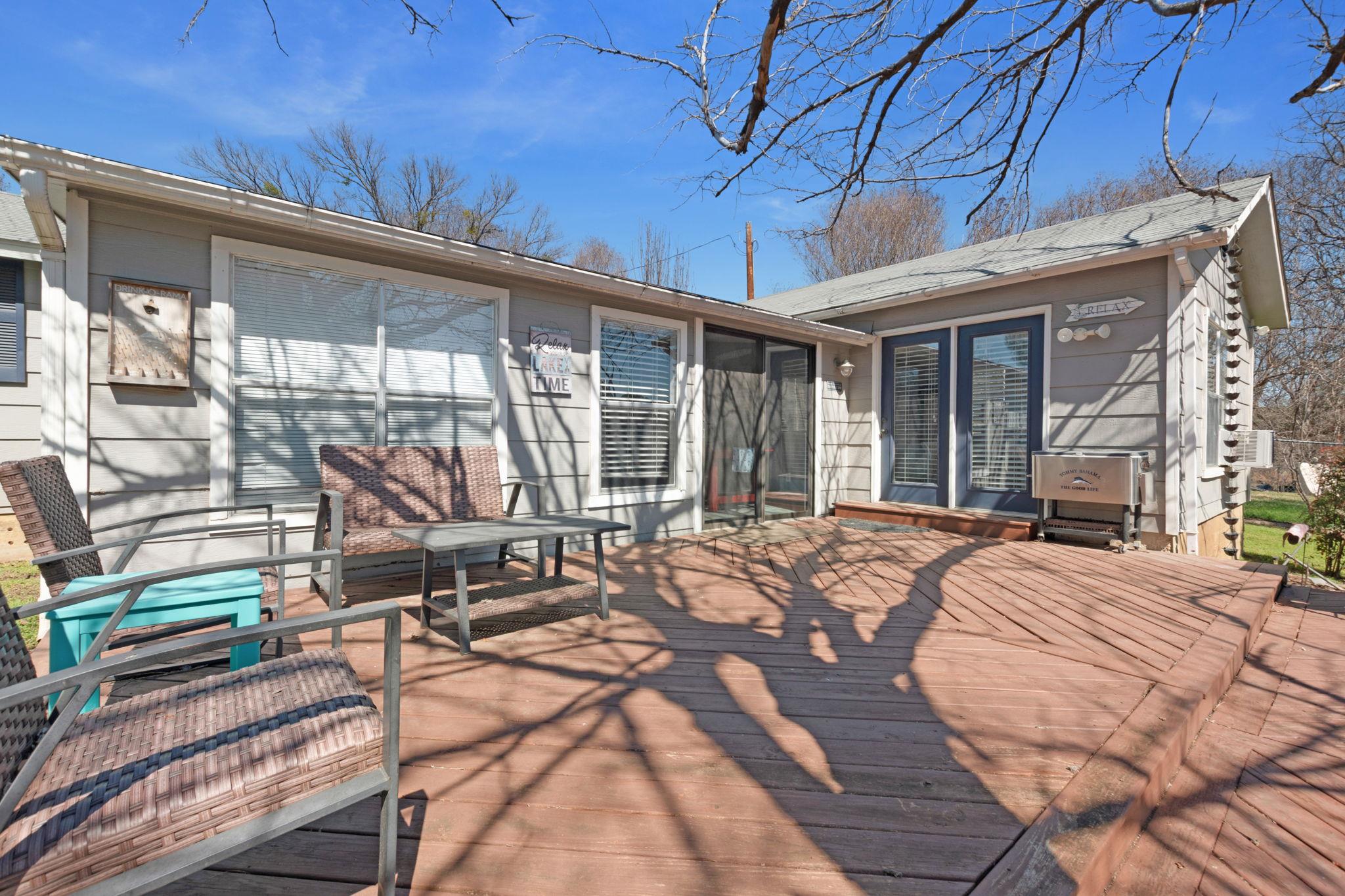 318 Clear Creek Dr, Burnet, TX 78611