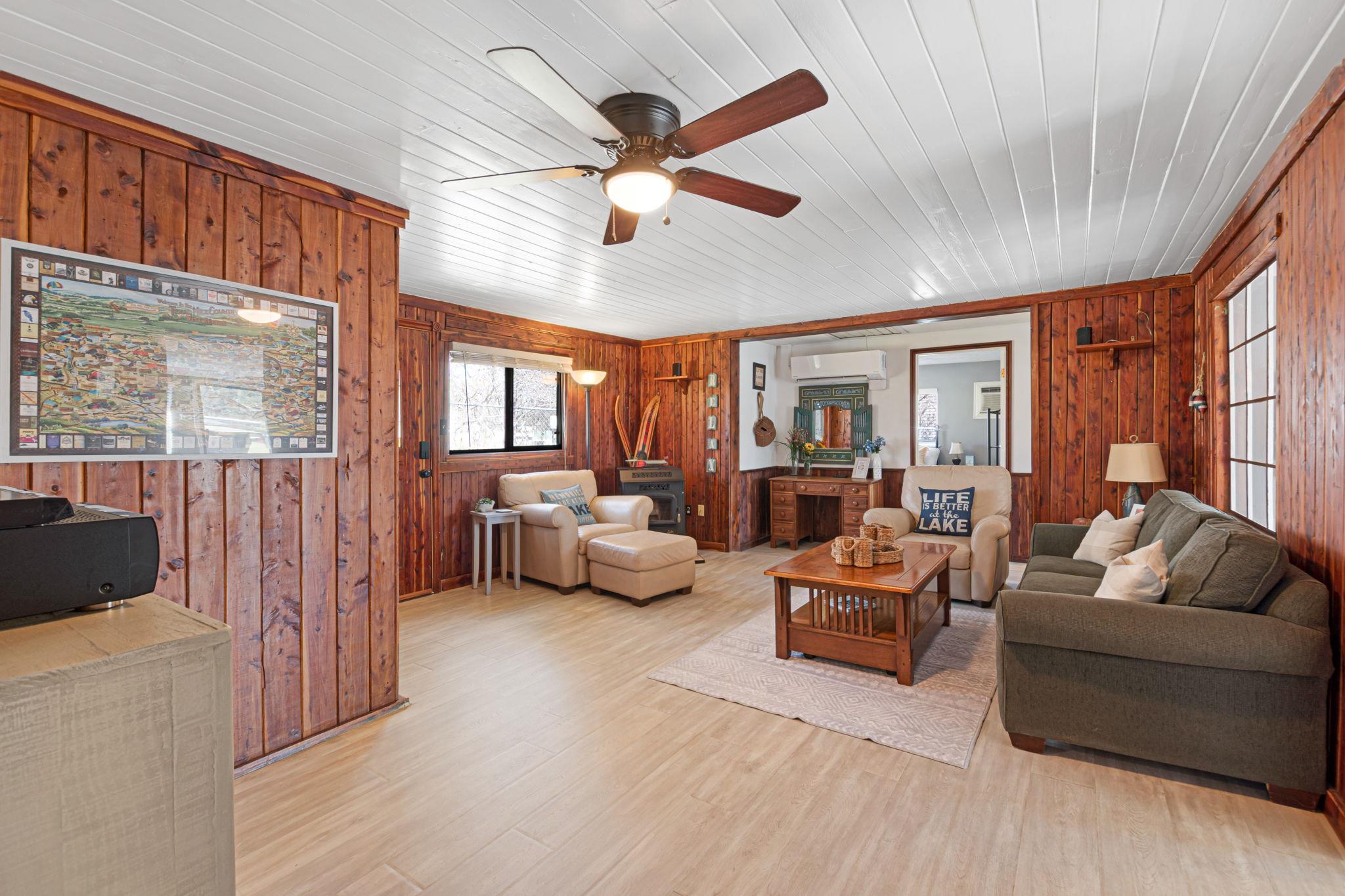 318 Clear Creek Dr, Burnet, TX 78611