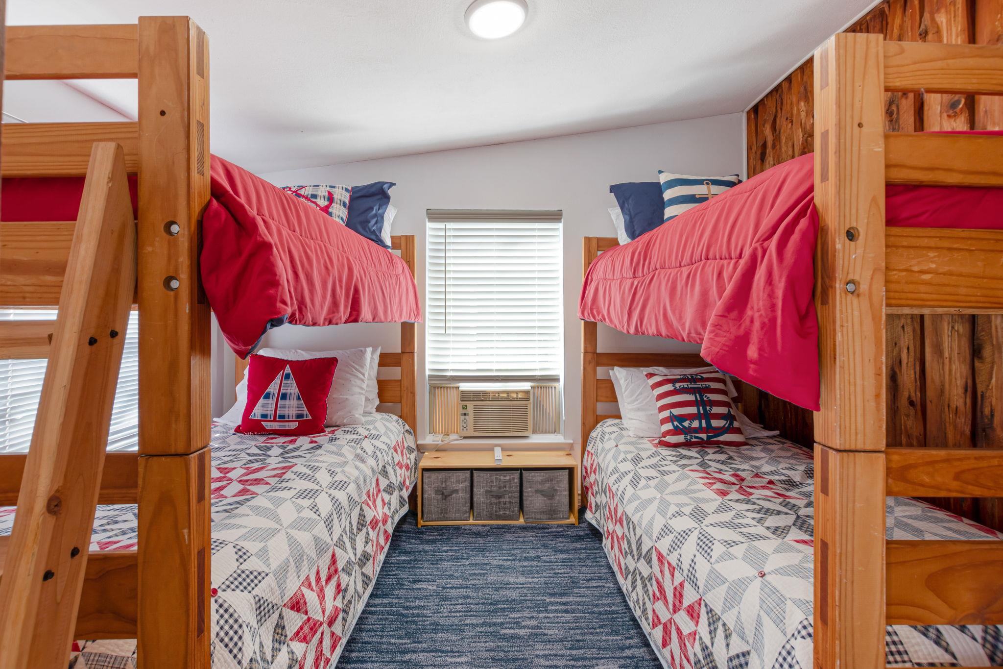 318 Clear Creek Dr, Burnet, TX 78611