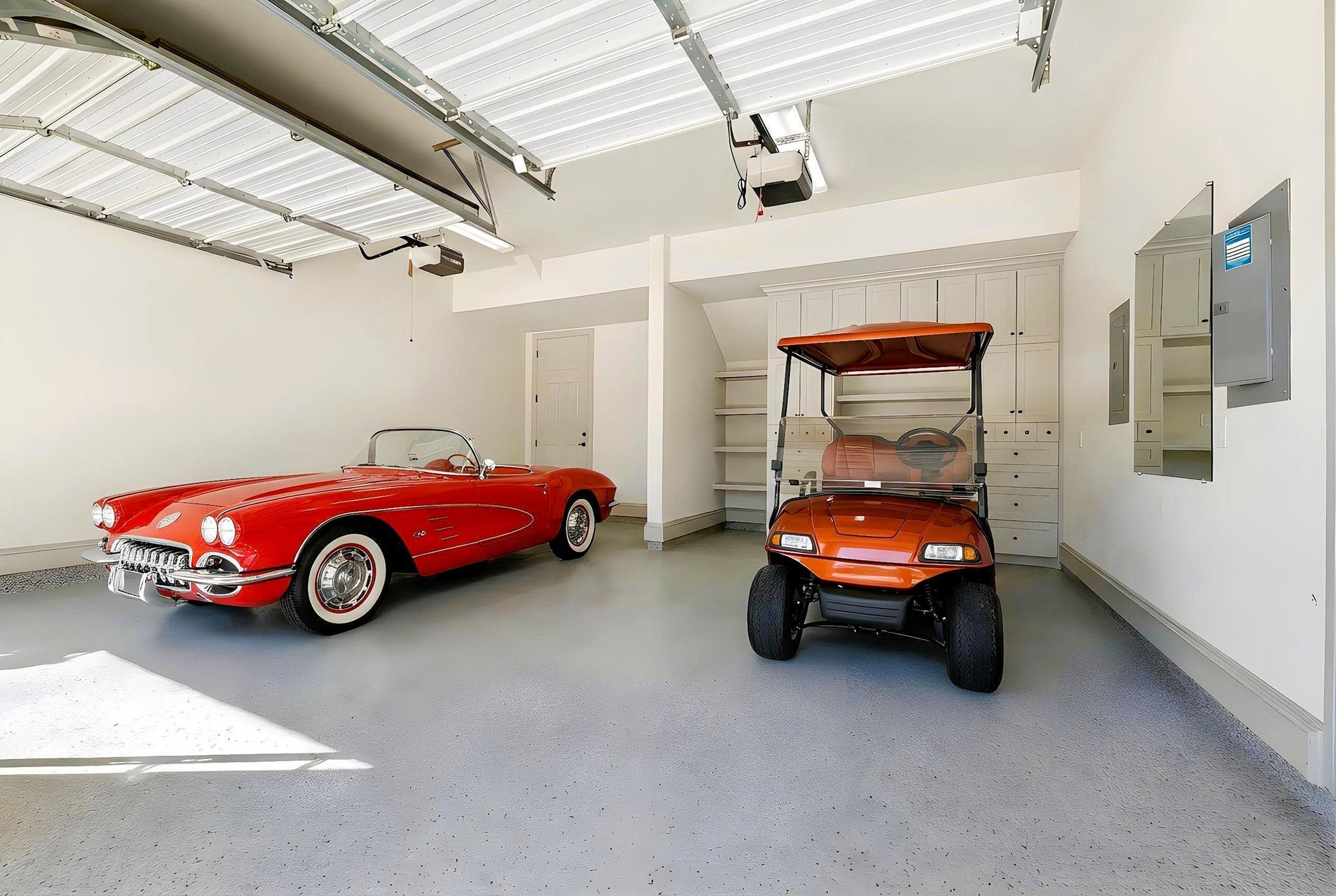 2104 University Club Dr, Austin, TX 78732