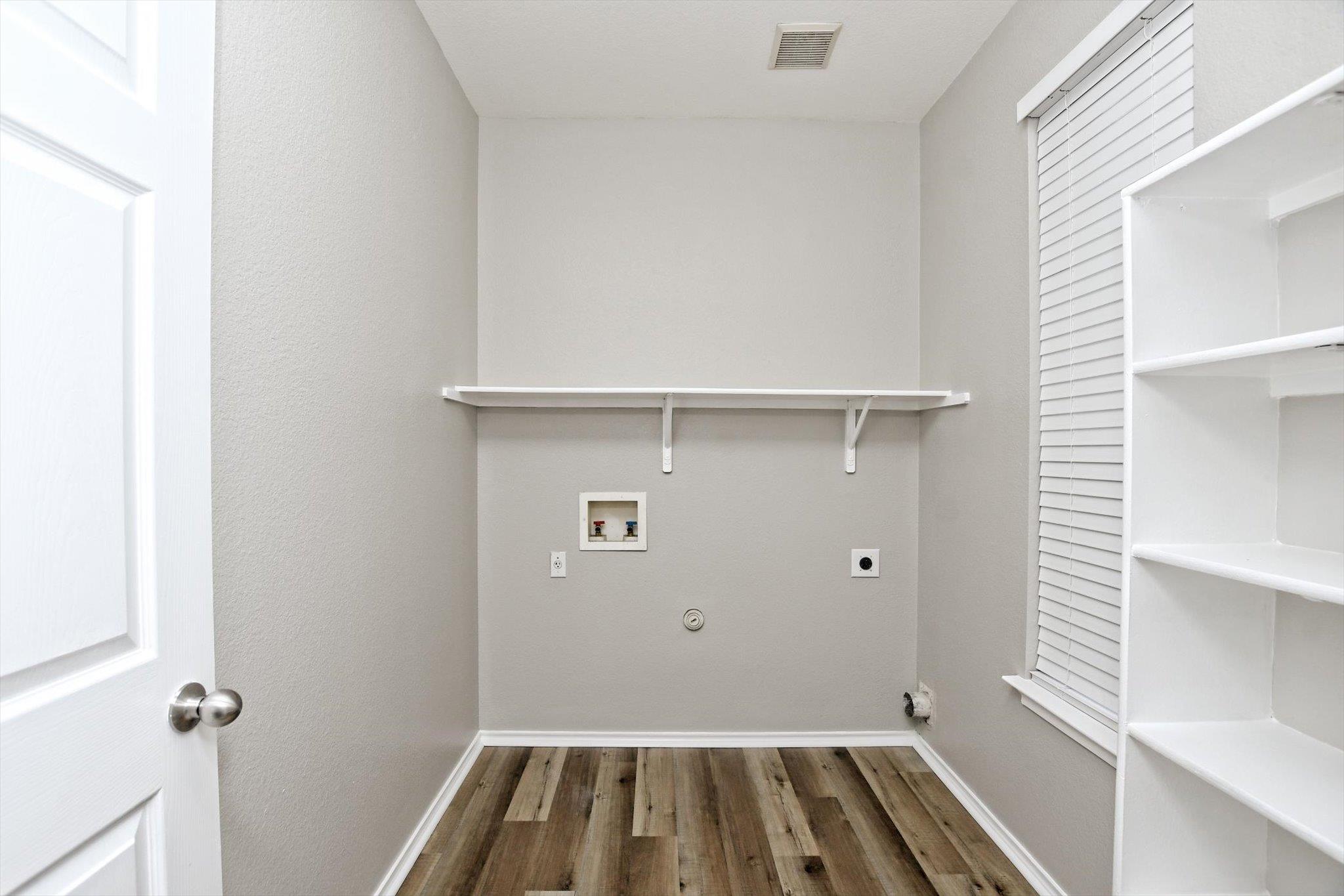 2201 Twin Peaks Cv, Leander, TX 78641