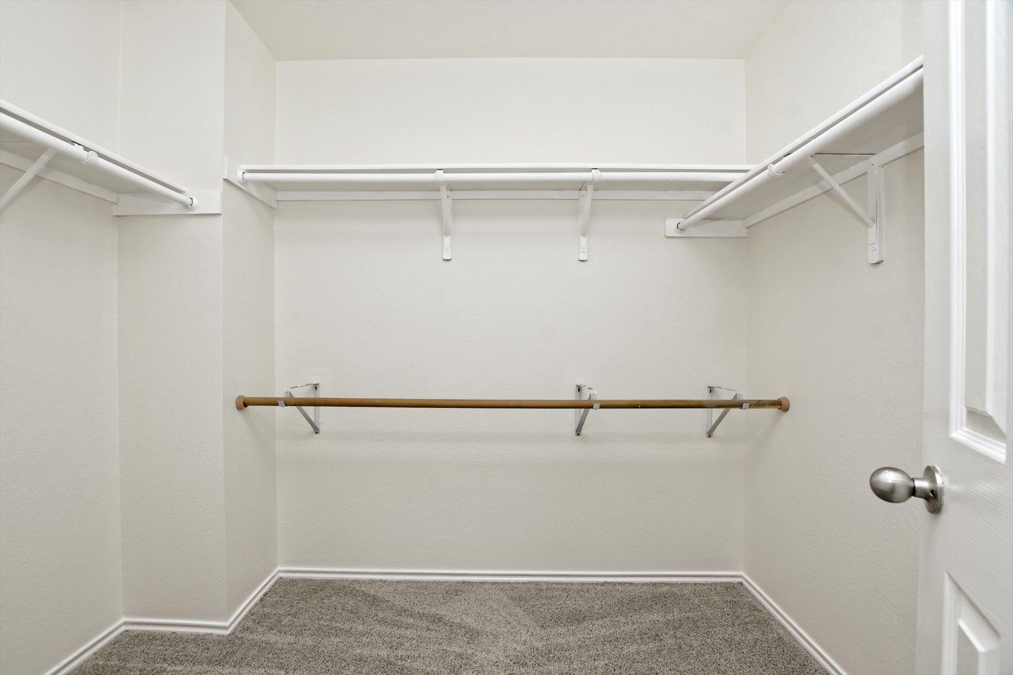 2201 Twin Peaks Cv, Leander, TX 78641