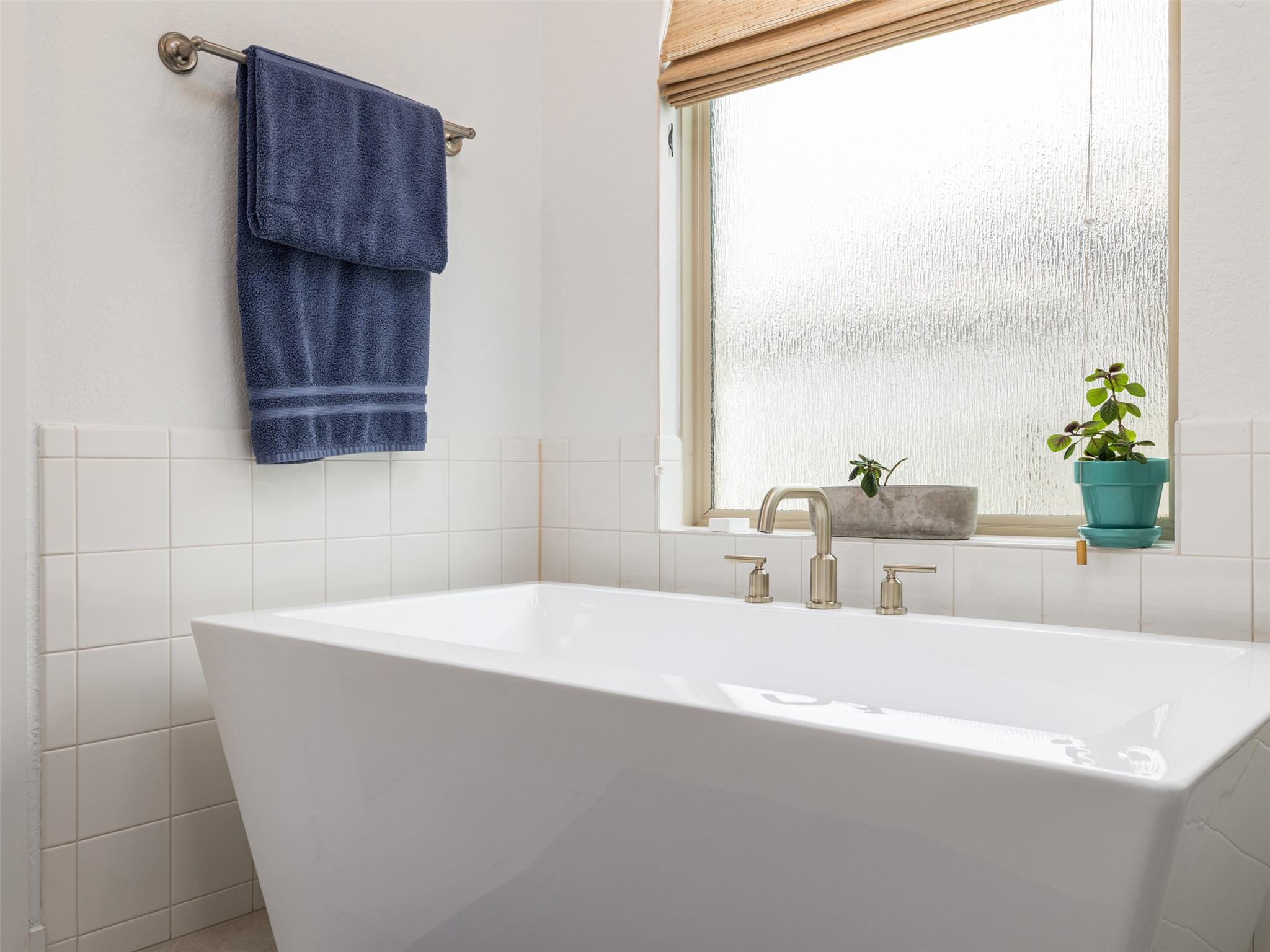 233 Arrowhead Mound Rd, Georgetown, TX 78628