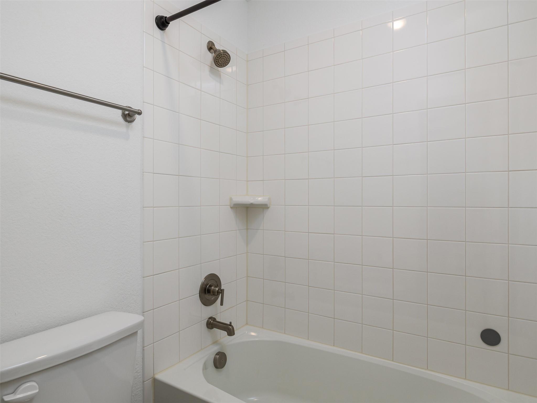 233 Arrowhead Mound Rd, Georgetown, TX 78628