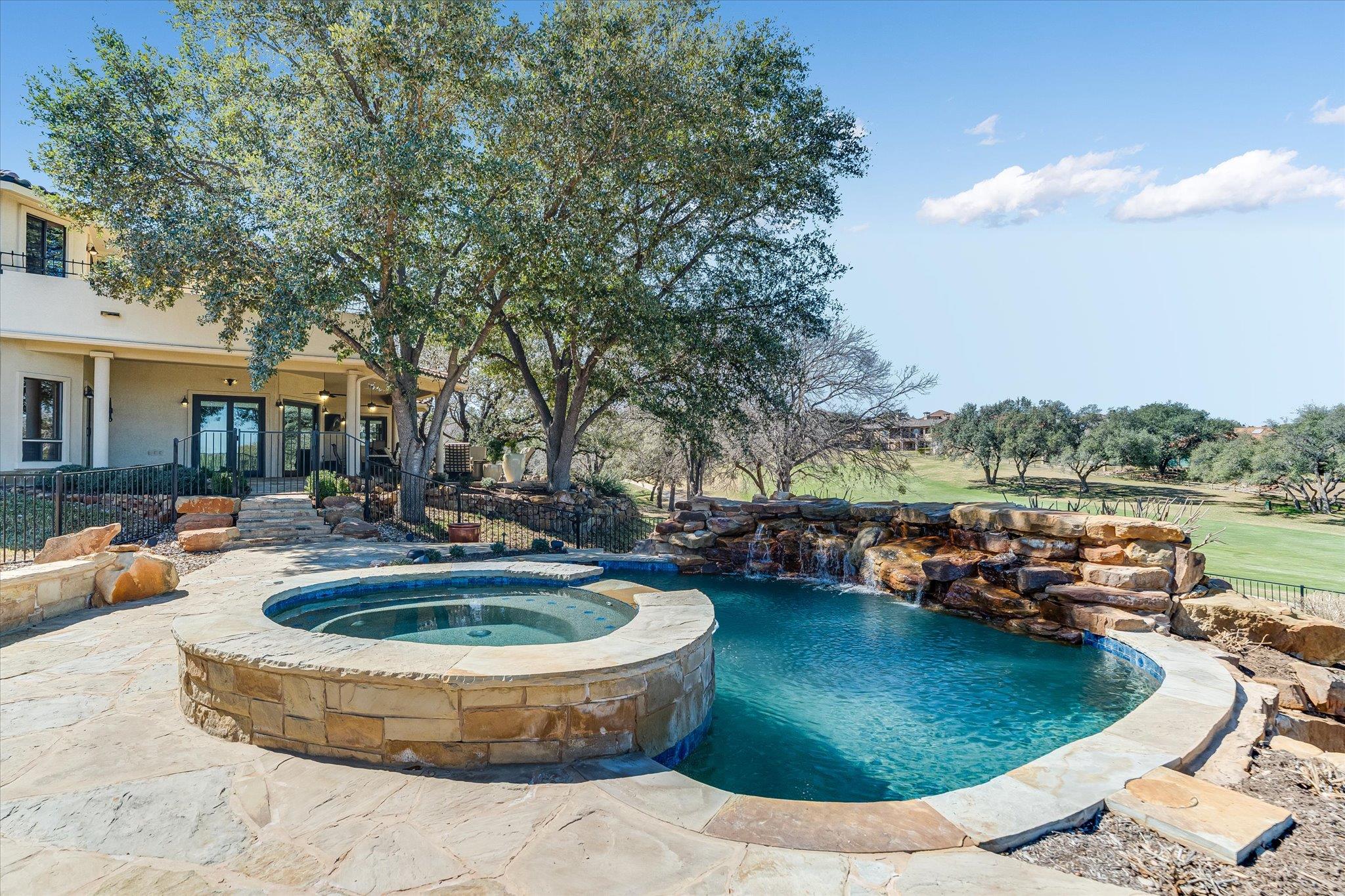 212 Florentine, Horseshoe Bay, TX 78657