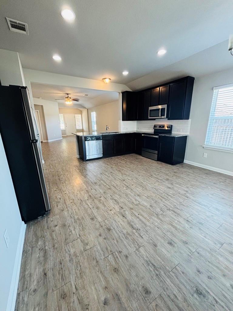 1304 Bear Peak Ln, Pflugerville, TX 78660