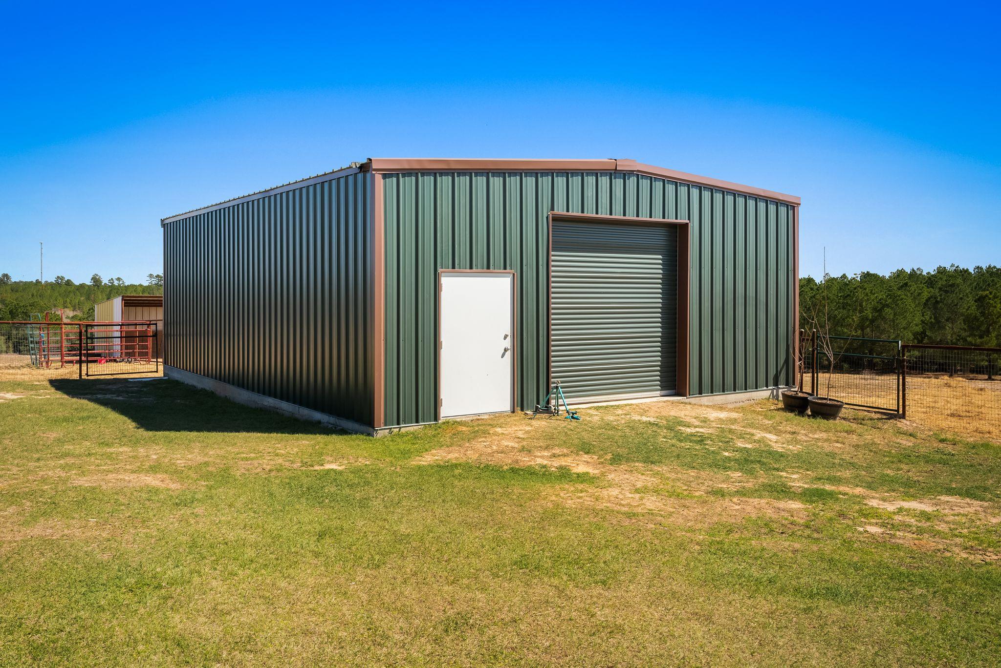 935 Highway 21 E, Paige, TX 78602