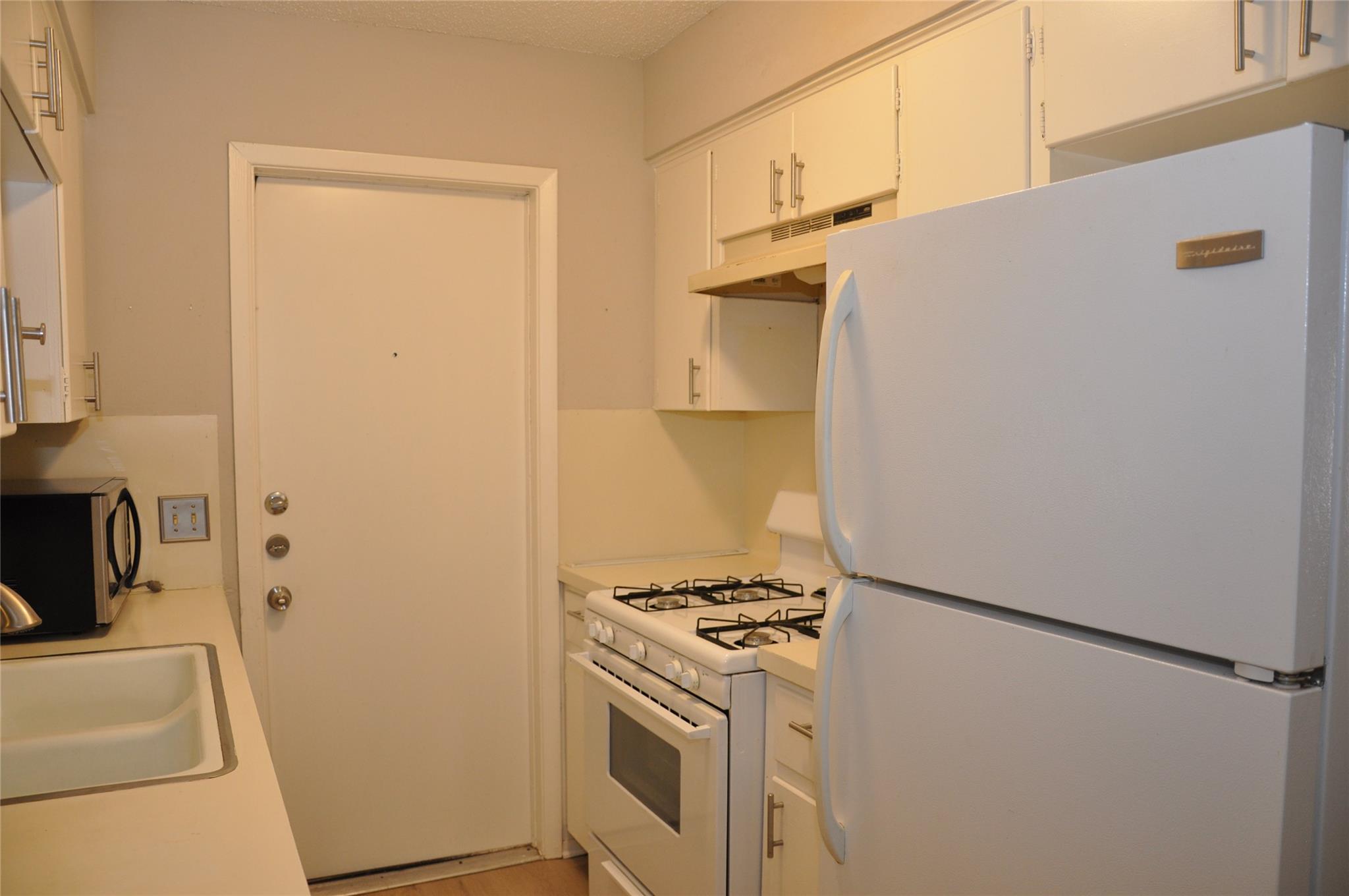 2011 Gathright Cv # A, Austin, TX 78704