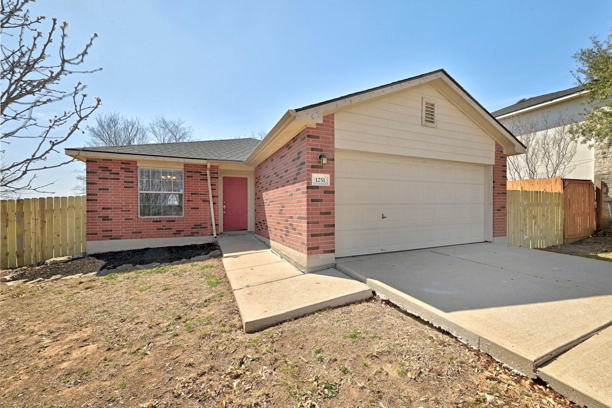 1251 Amberwood Loop, Kyle, TX 78640