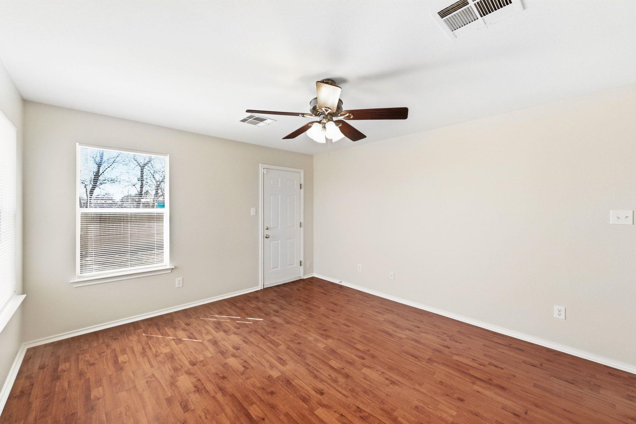 1251 Amberwood Loop, Kyle, TX 78640