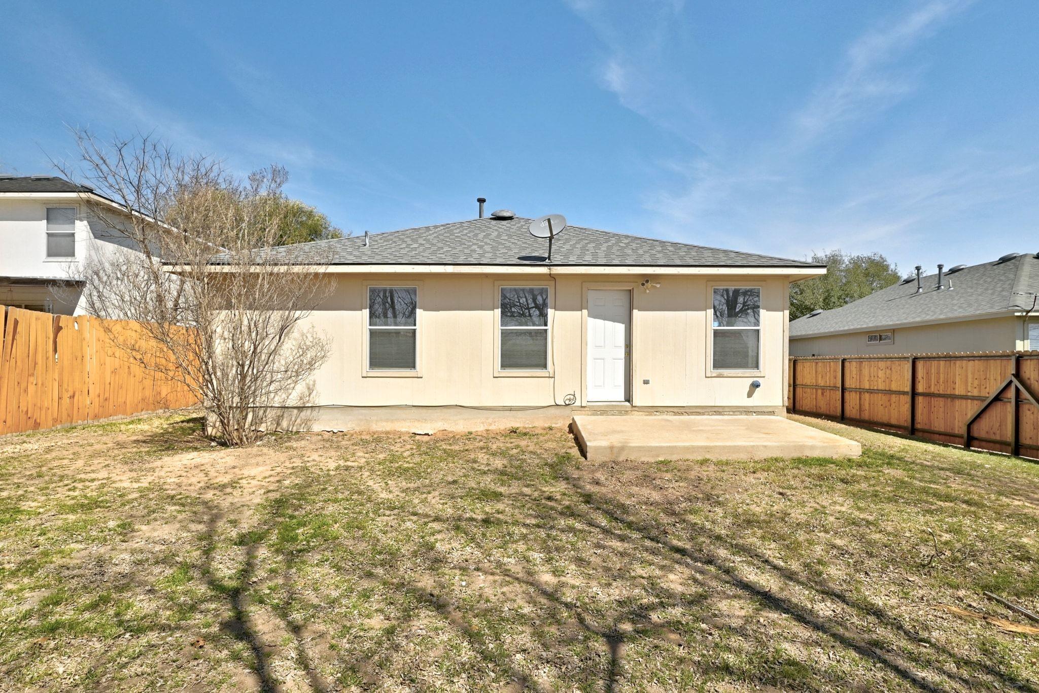 1251 Amberwood Loop, Kyle, TX 78640