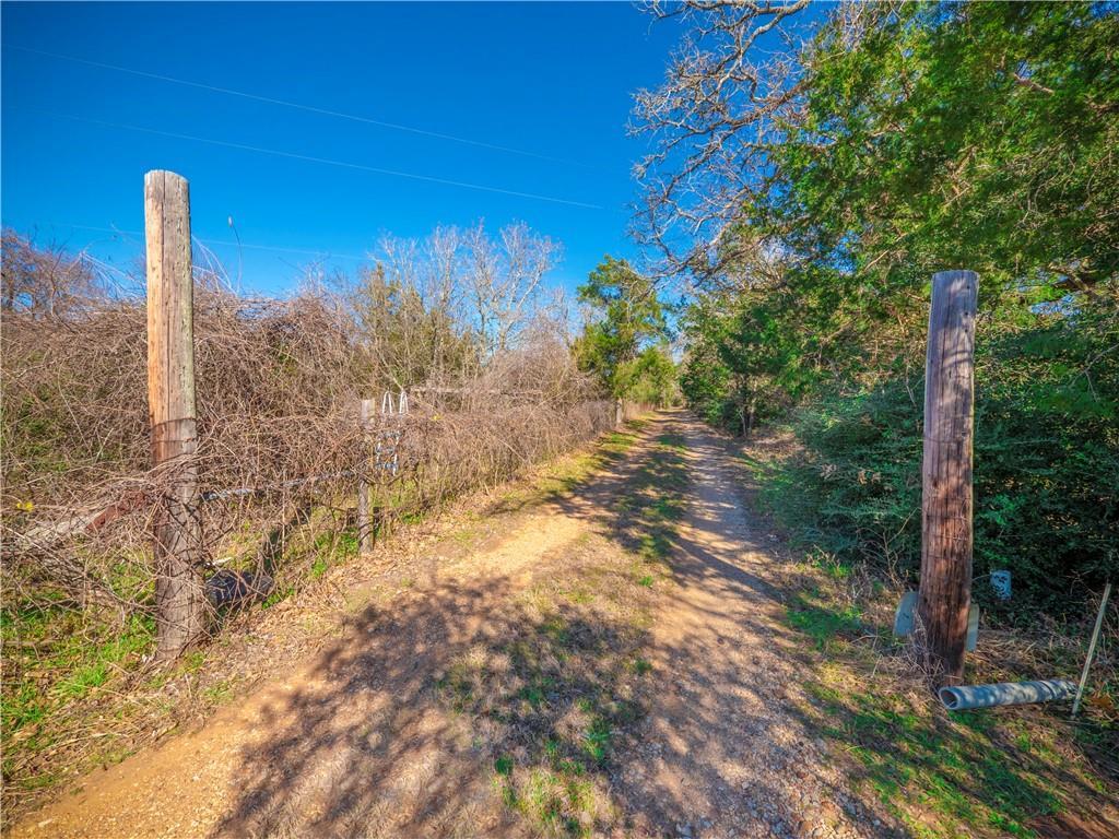 222 Pope Bnd N, Cedar Creek, TX 78612