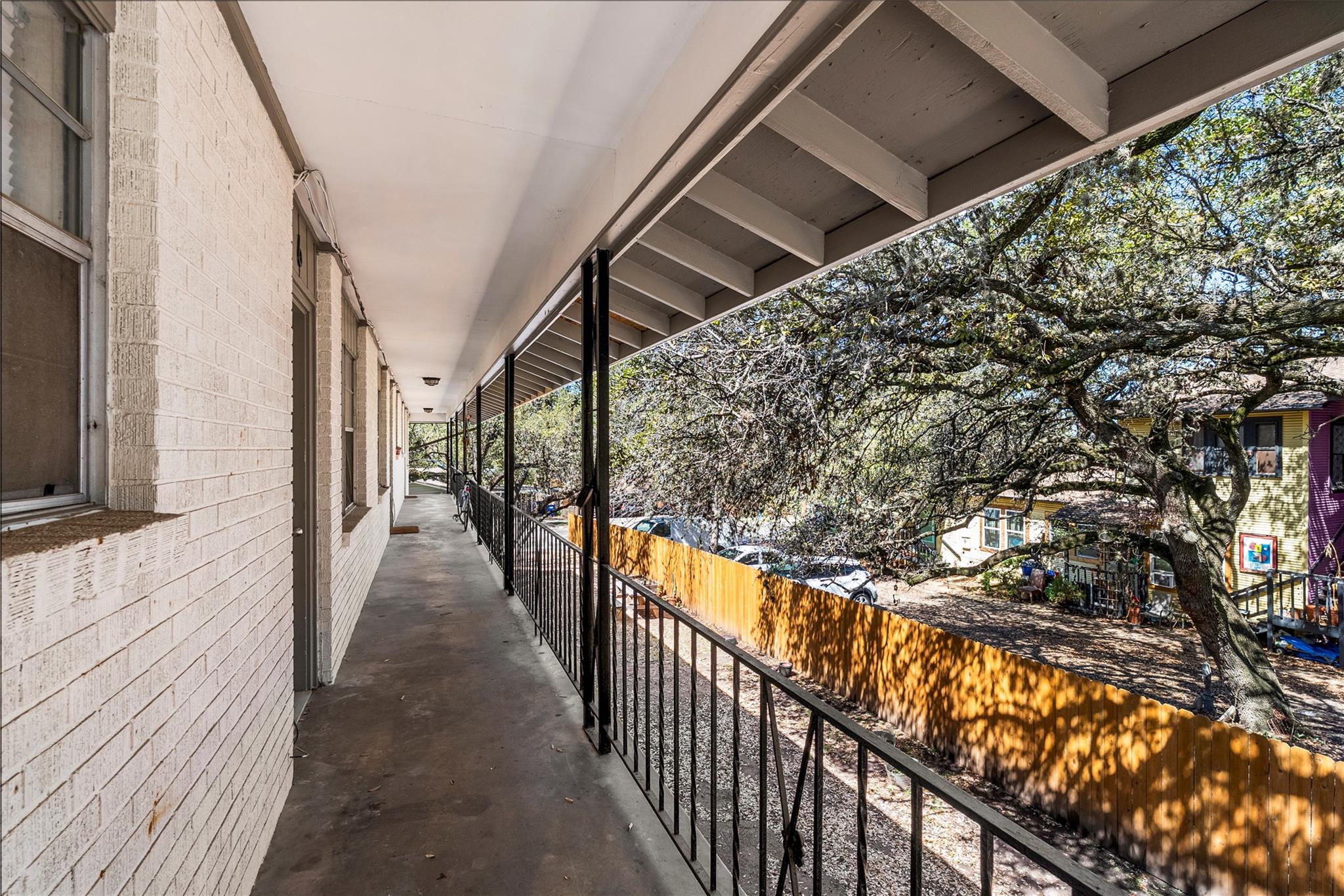 2411 S 5th St, Austin, TX 78704