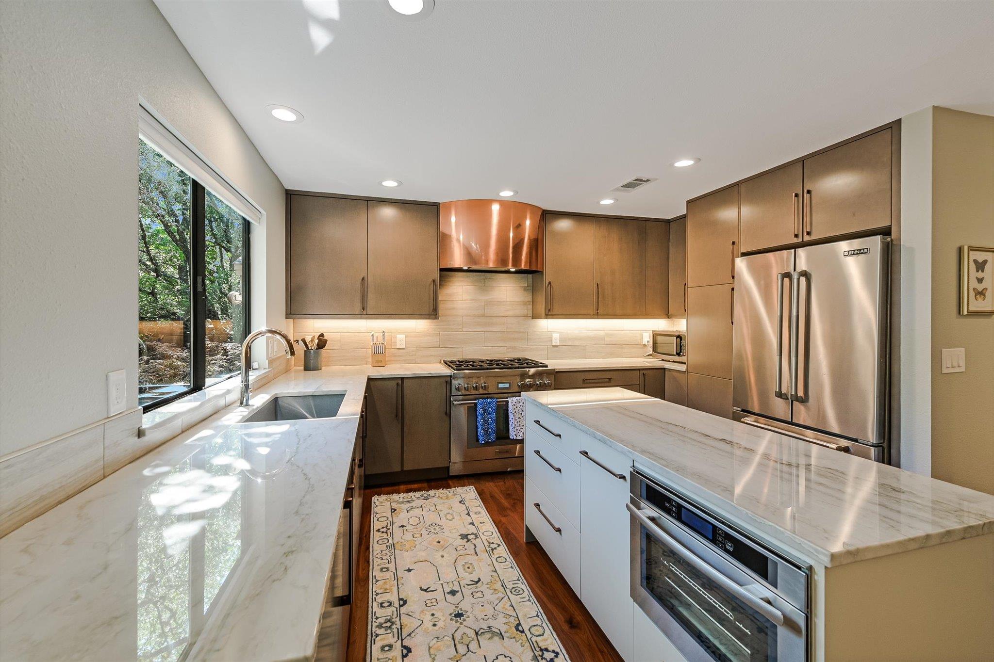 8121 Raintree Pl, Austin, TX 78759