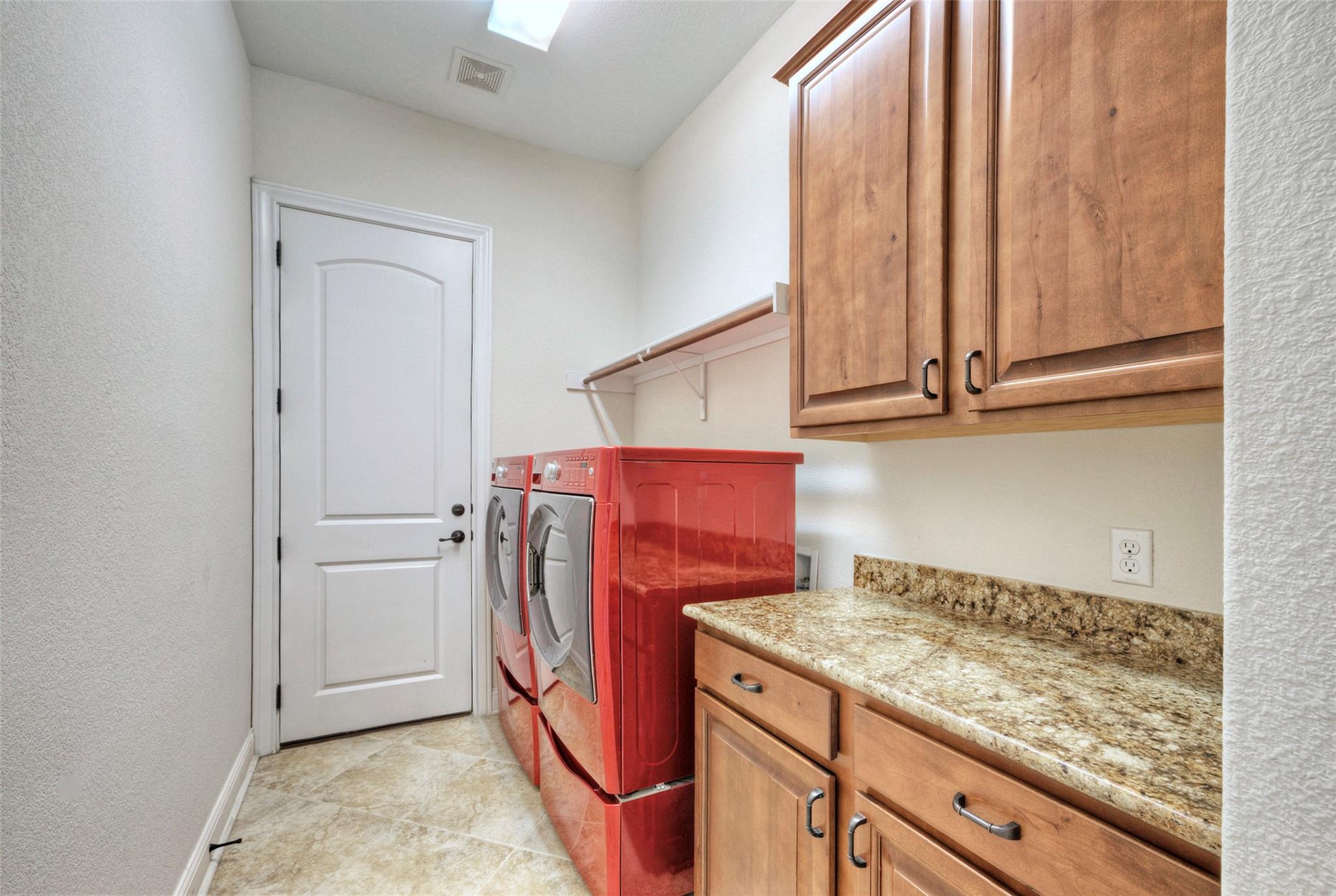 4725 Mont Blanc Dr, Bee Cave, TX 78738