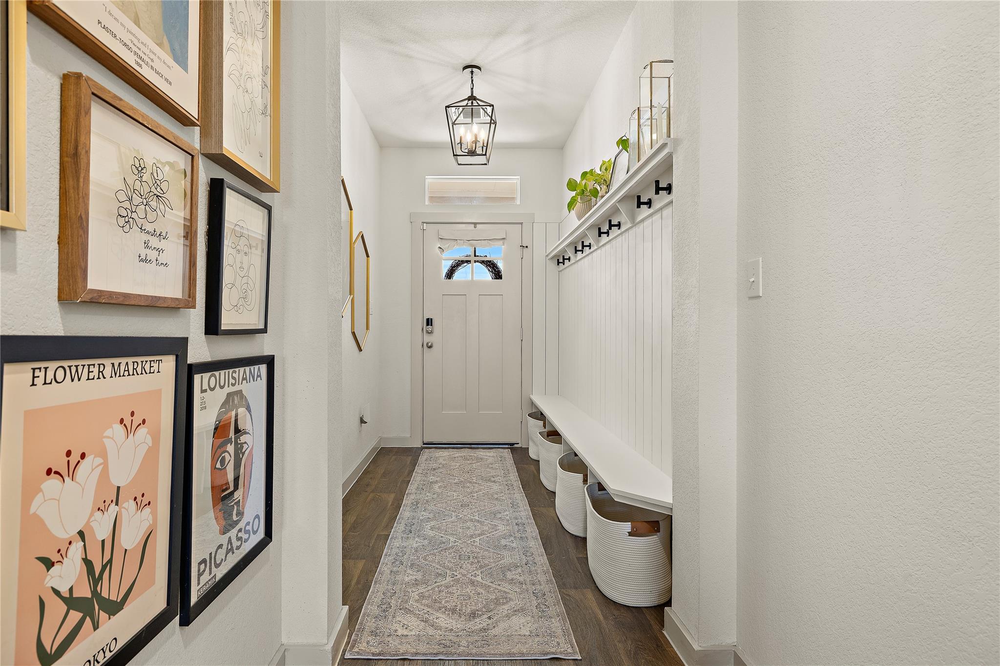 219 Greens Bayou Trl, Hutto, TX 78634