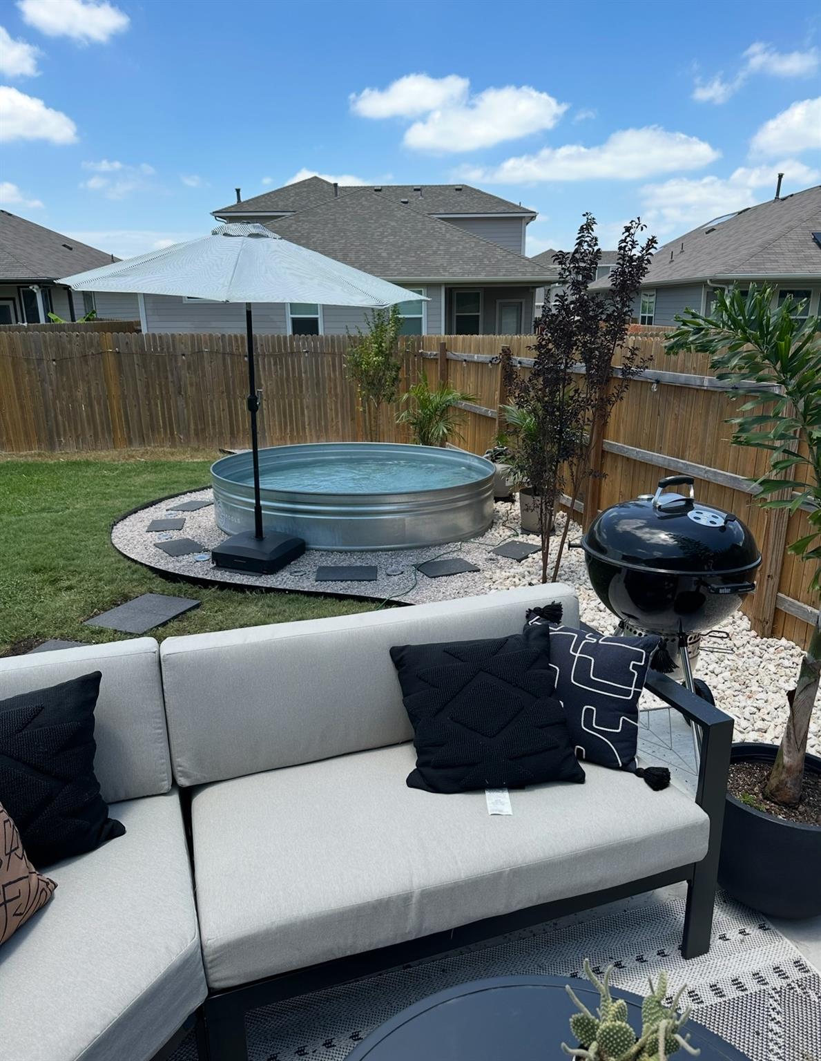 219 Greens Bayou Trl, Hutto, TX 78634