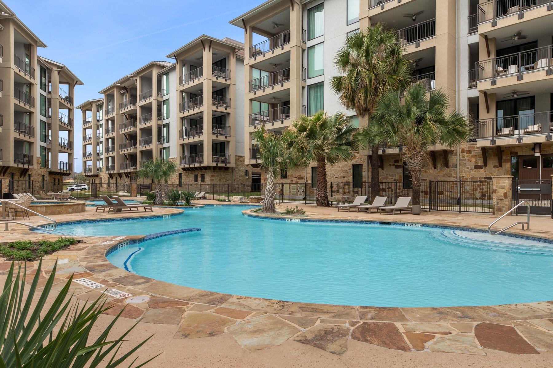 1001 The Cape Rd, Horseshoe Bay, TX 78657