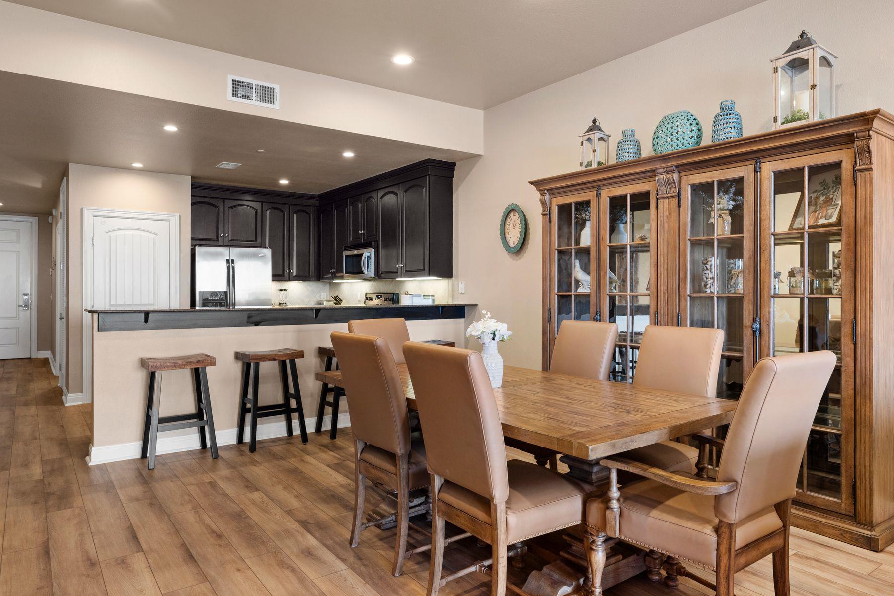 1001 The Cape Rd, Horseshoe Bay, TX 78657