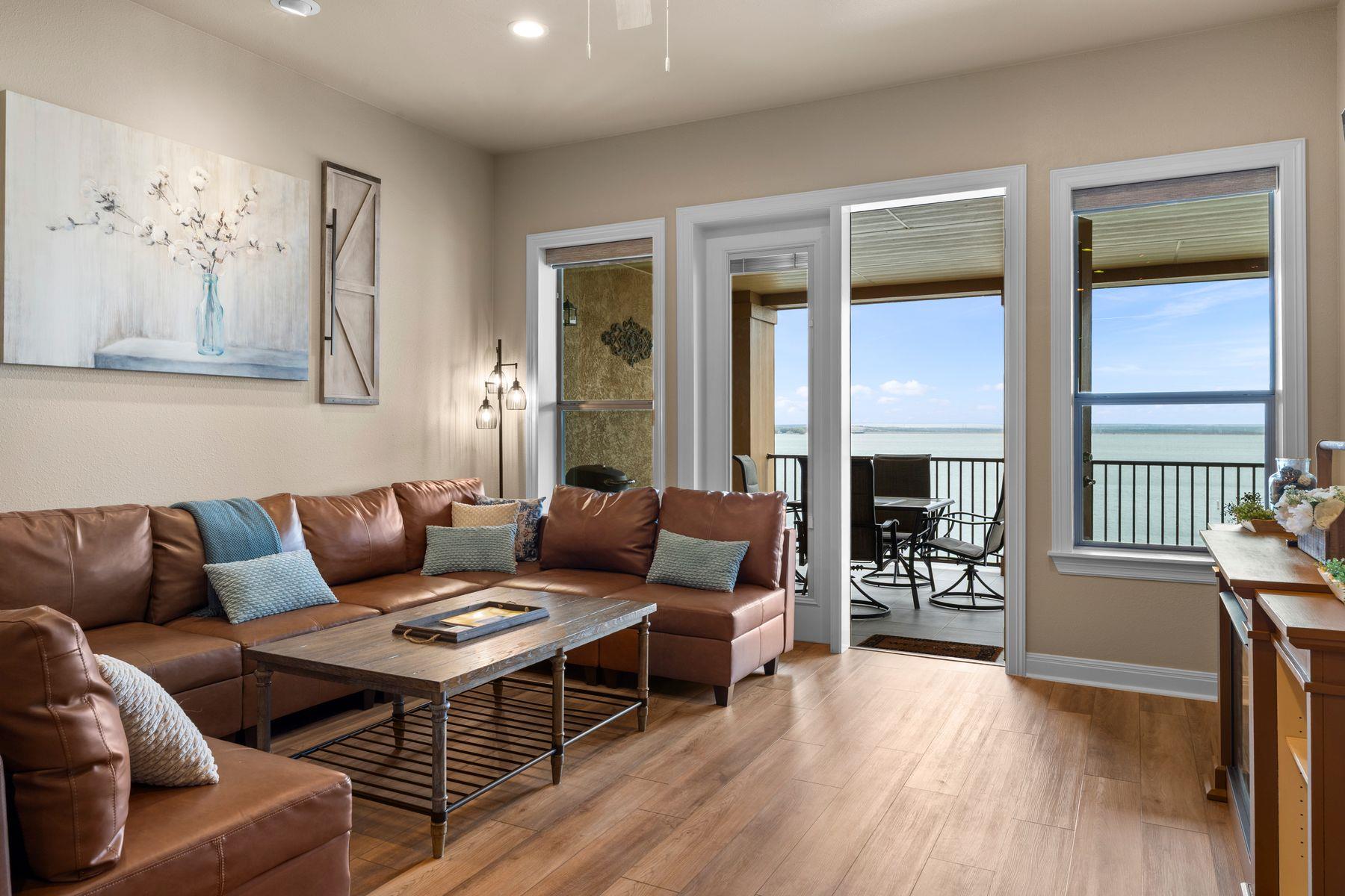 1001 The Cape Rd, Horseshoe Bay, TX 78657