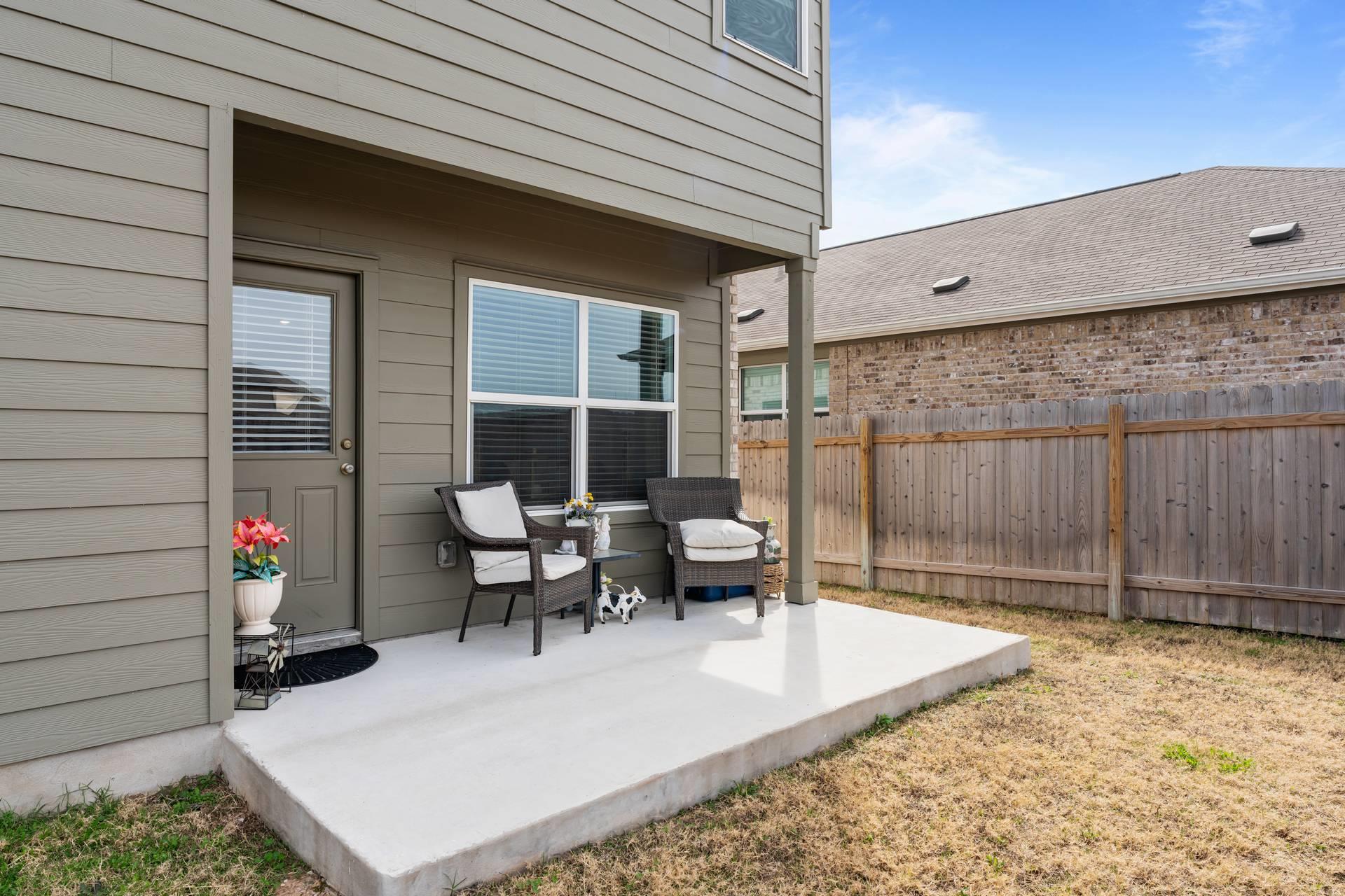 200 Montego St, Hutto, TX 78634