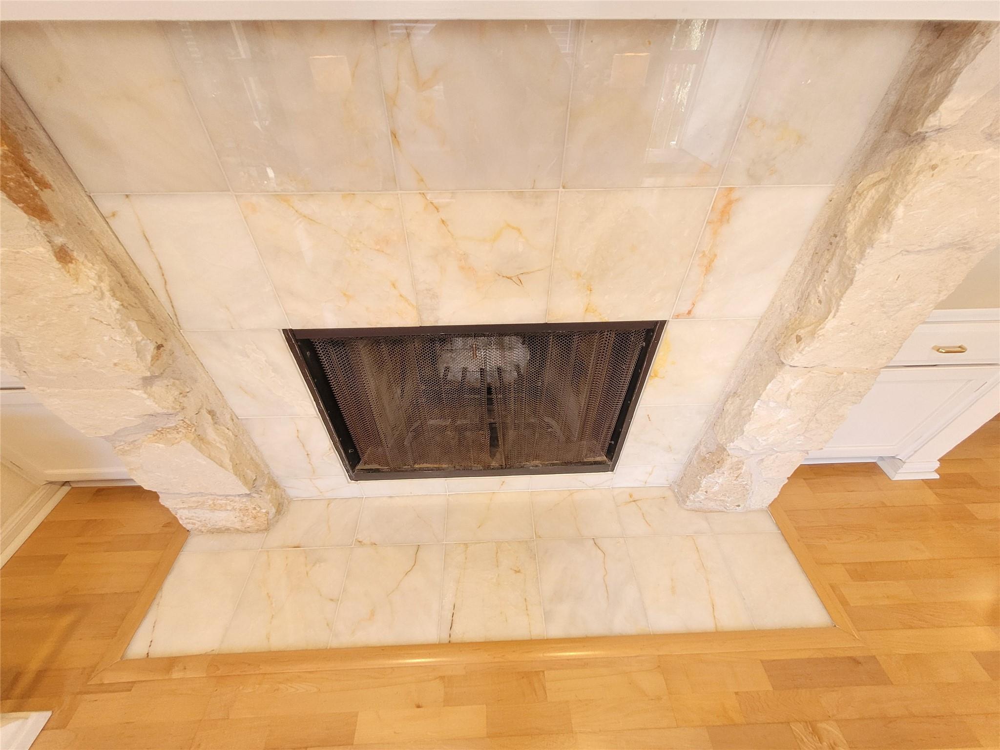 2410 Enfield Rd # 7, Austin, TX 78703