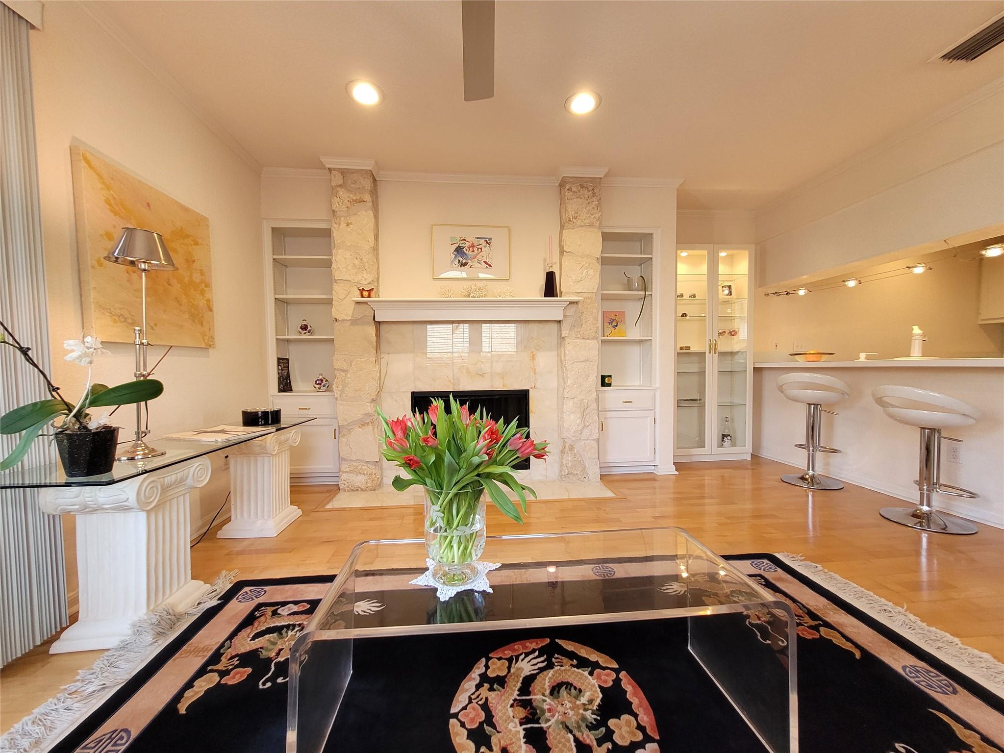 2410 Enfield Rd # 7, Austin, TX 78703