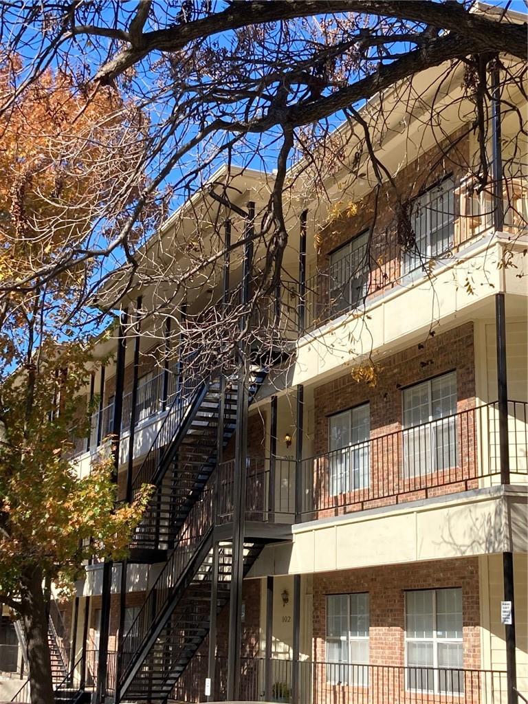 2100 San Gabriel St # 204, Austin, TX 78705