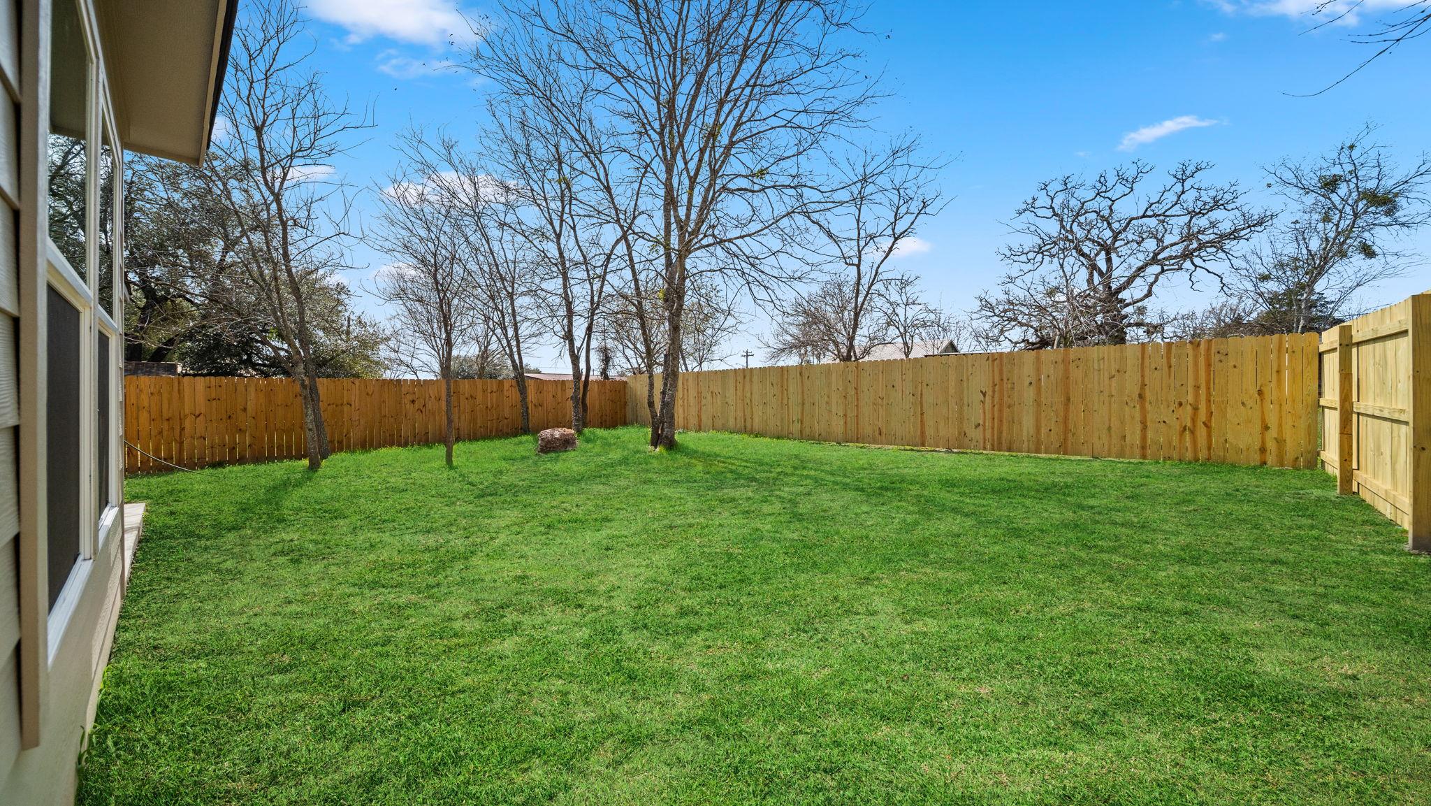 429 S Williamson St, Giddings, TX 78942