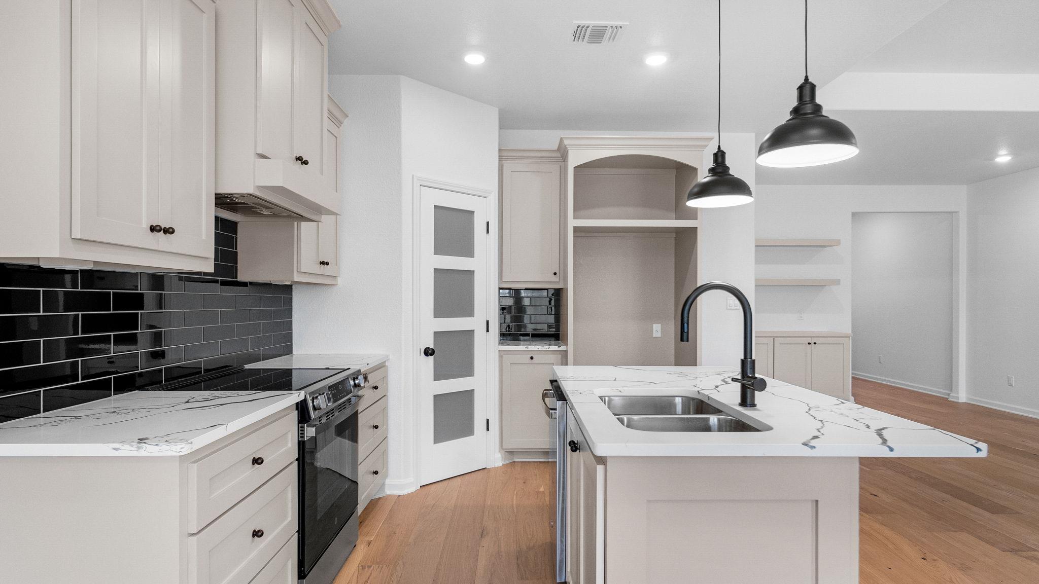 429 S Williamson St, Giddings, TX 78942