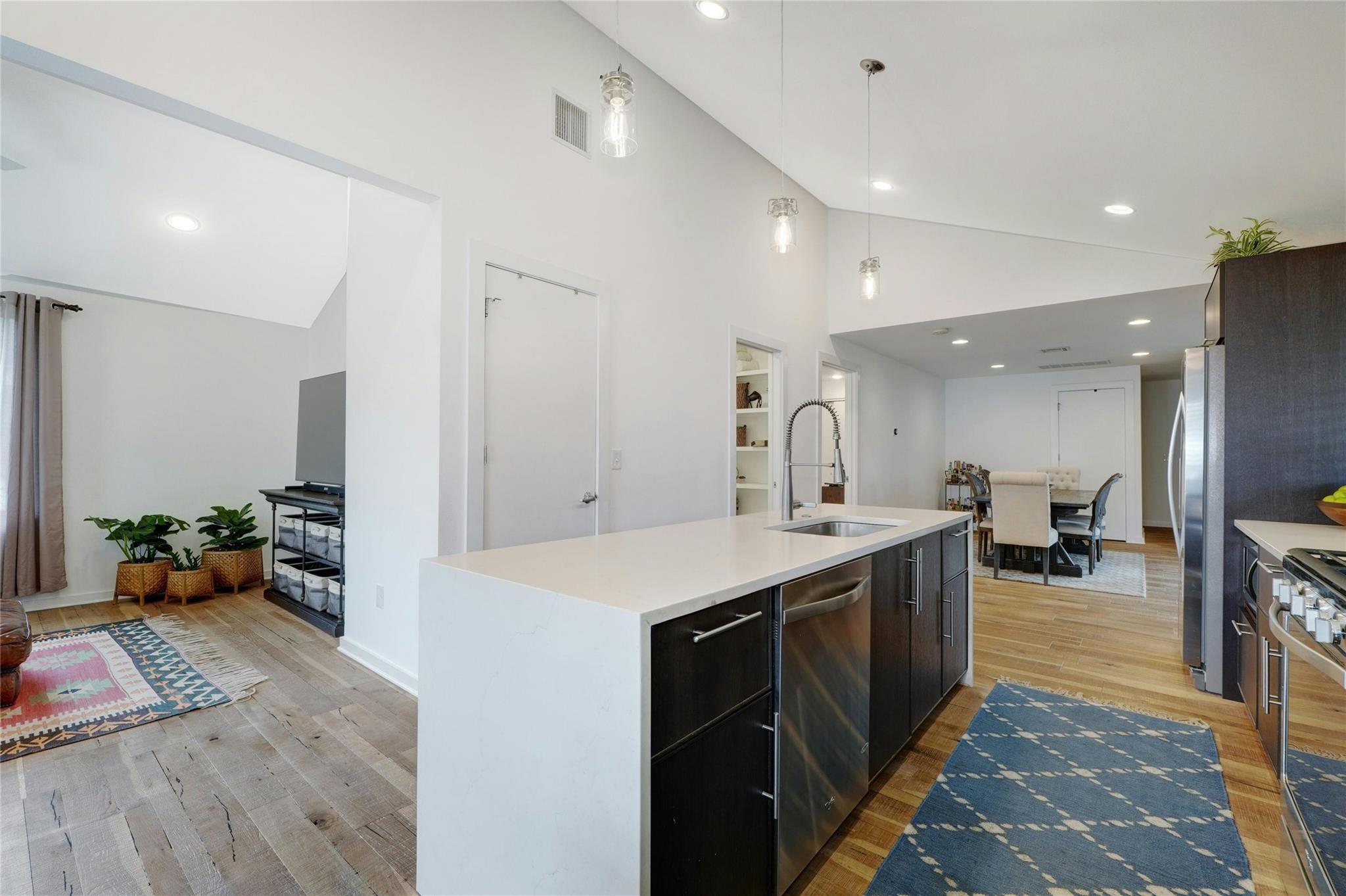 1907 E 14th St # A, Austin, TX 78702