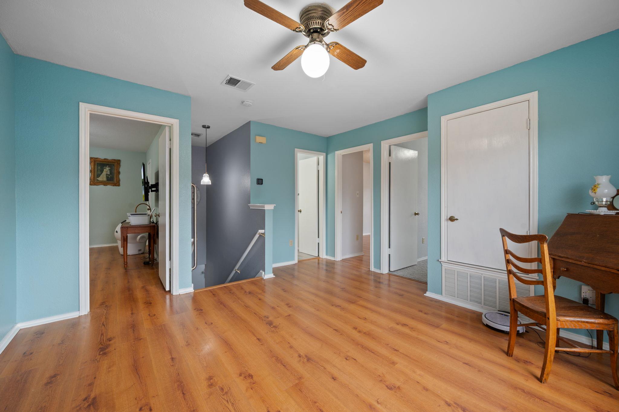 13812 Lothian Dr, Pflugerville, TX 78660