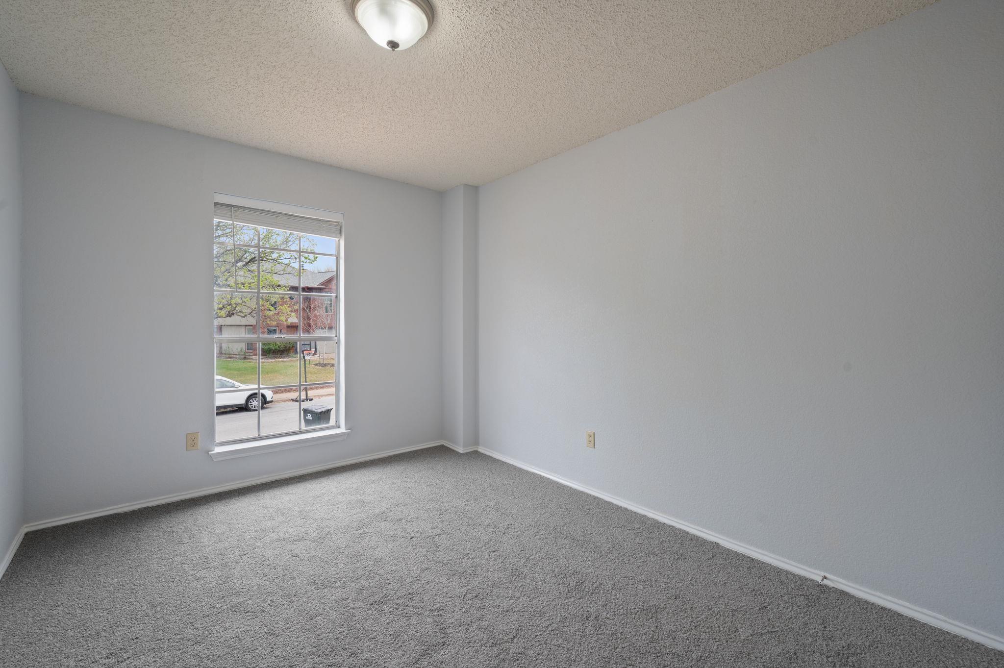 13812 Lothian Dr, Pflugerville, TX 78660