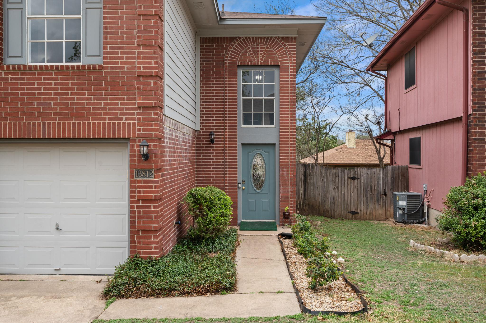 13812 Lothian Dr, Pflugerville, TX 78660