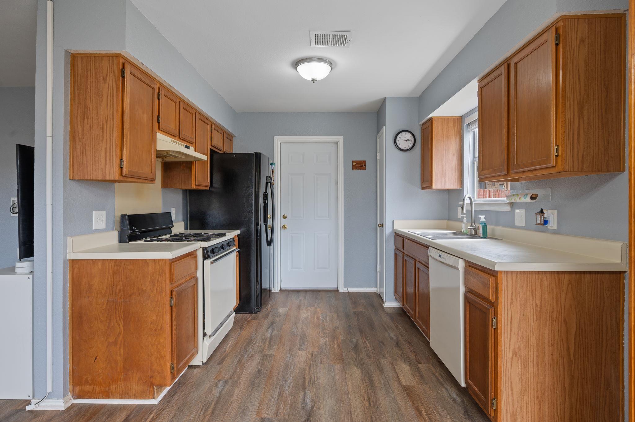 13812 Lothian Dr, Pflugerville, TX 78660