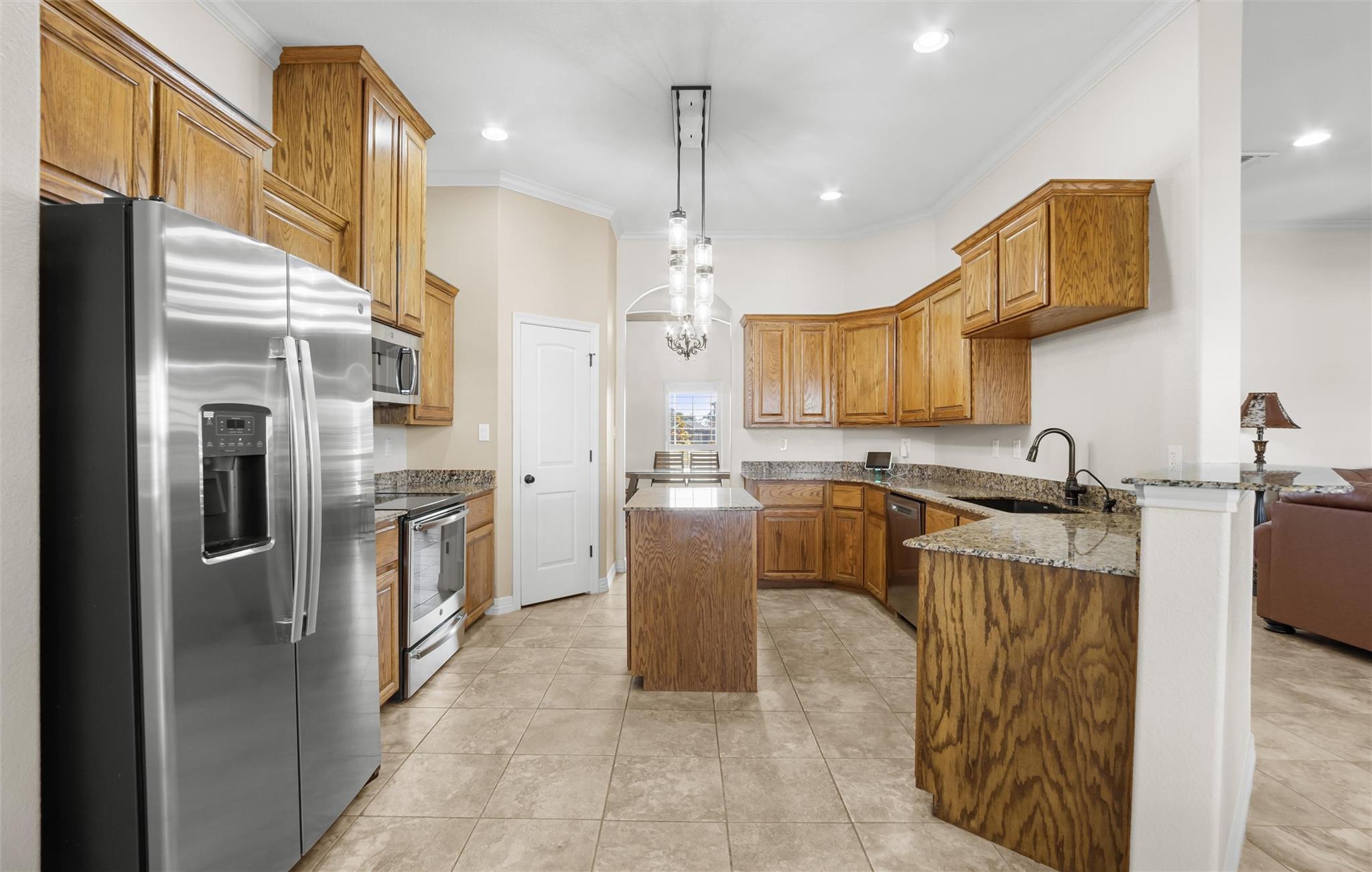 11010 La Paloma Loop W, Salado, TX 76571