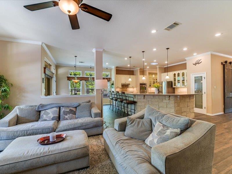 215 Woodland Park, Georgetown, TX 78633