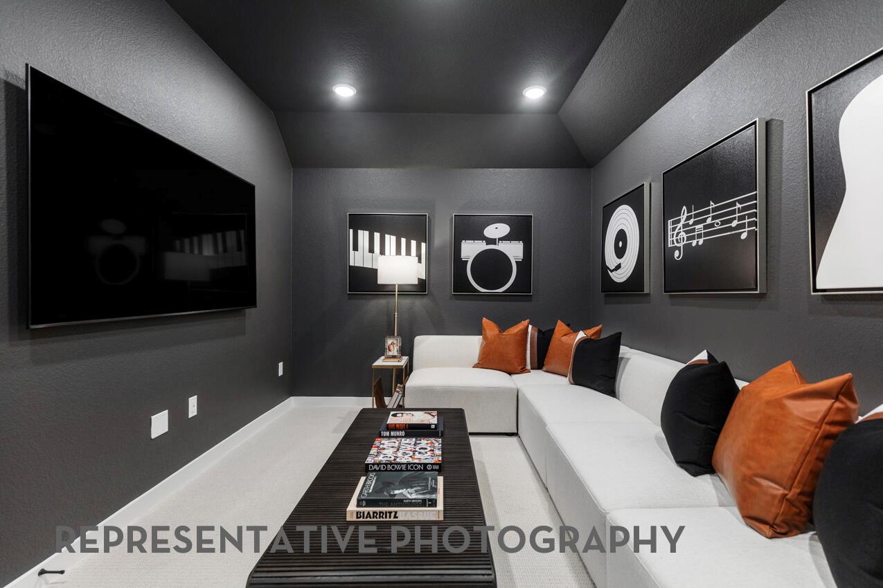 9305 Breeze Hill Dr, Austin, TX 78744