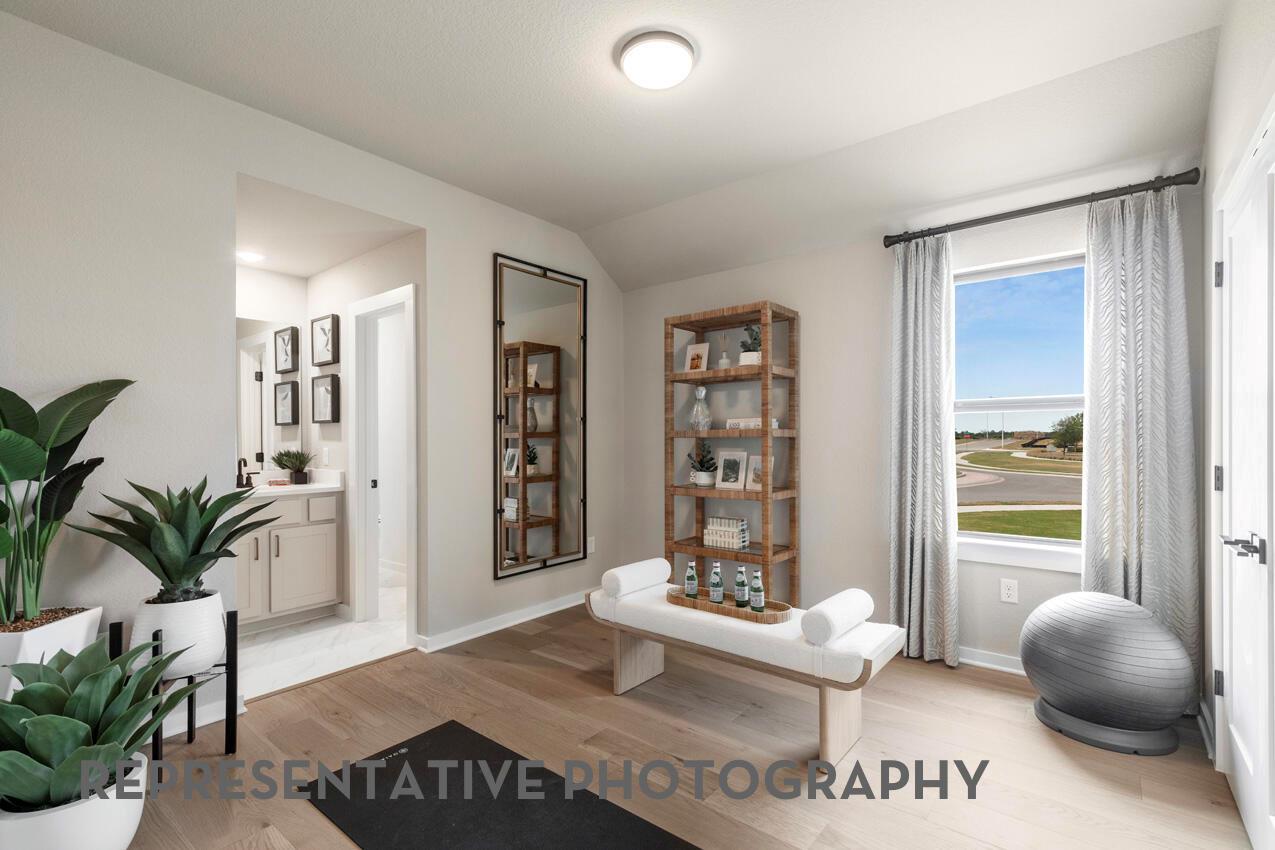 9305 Breeze Hill Dr, Austin, TX 78744