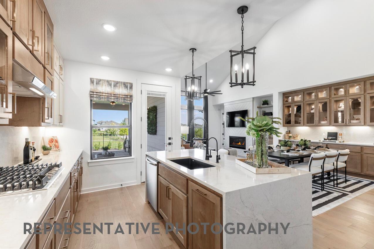 9305 Breeze Hill Dr, Austin, TX 78744