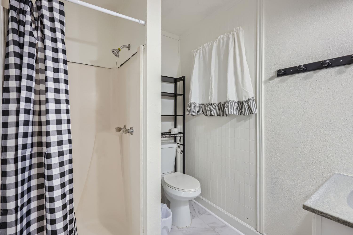 316 Plum St, Lockhart, TX 78644