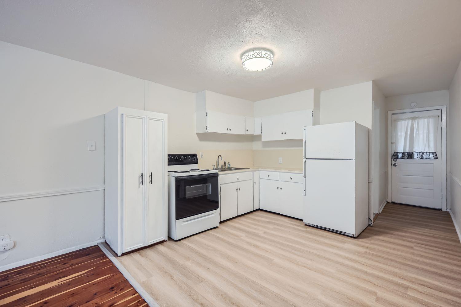 316 Plum St, Lockhart, TX 78644