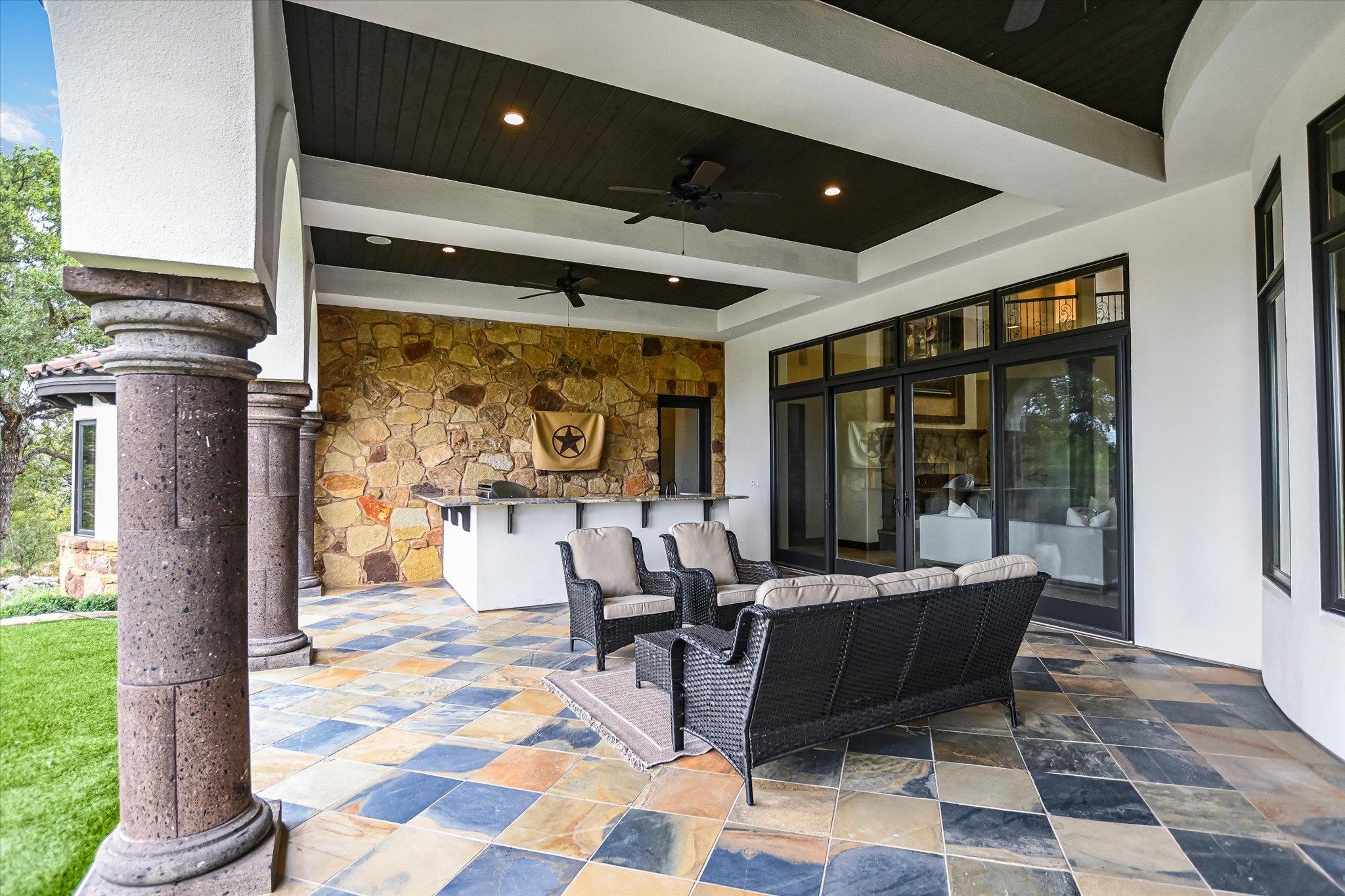 26804 Masters Pkwy, Spicewood, TX 78669