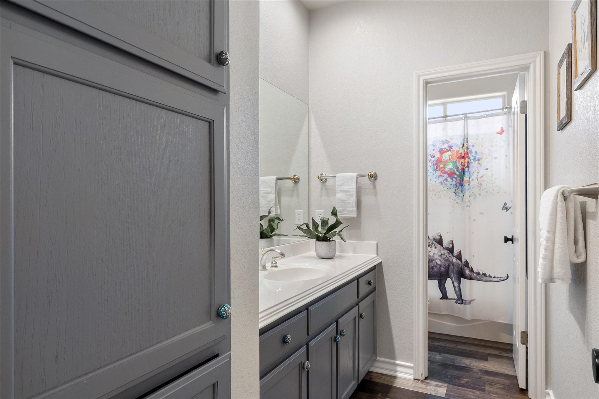 320 Heritage Dr, Austin, TX 78737