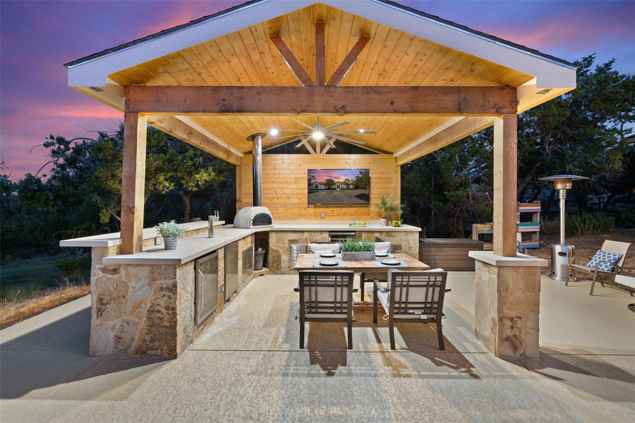 320 Heritage Dr, Austin, TX 78737